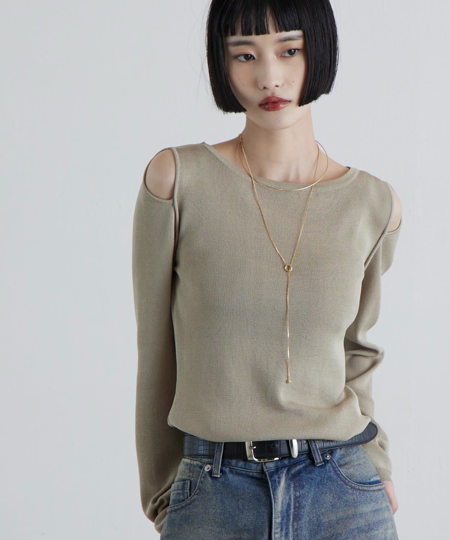 Lui's(ルイス) ボートネックショルダーデザインニットトップス