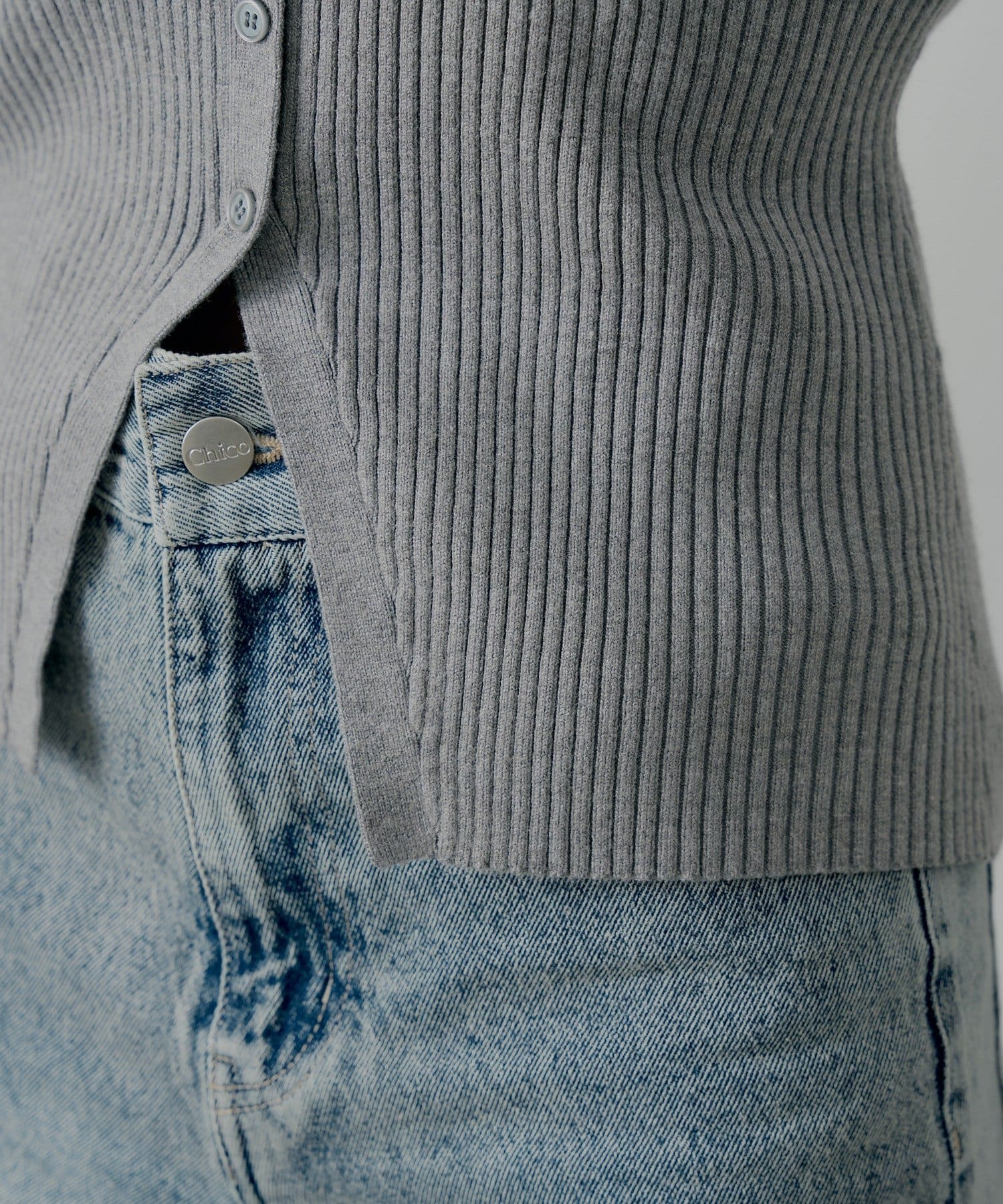 Chico(チコ) 【SALON by Chico】フラワーレースオフショルリブデザインニット