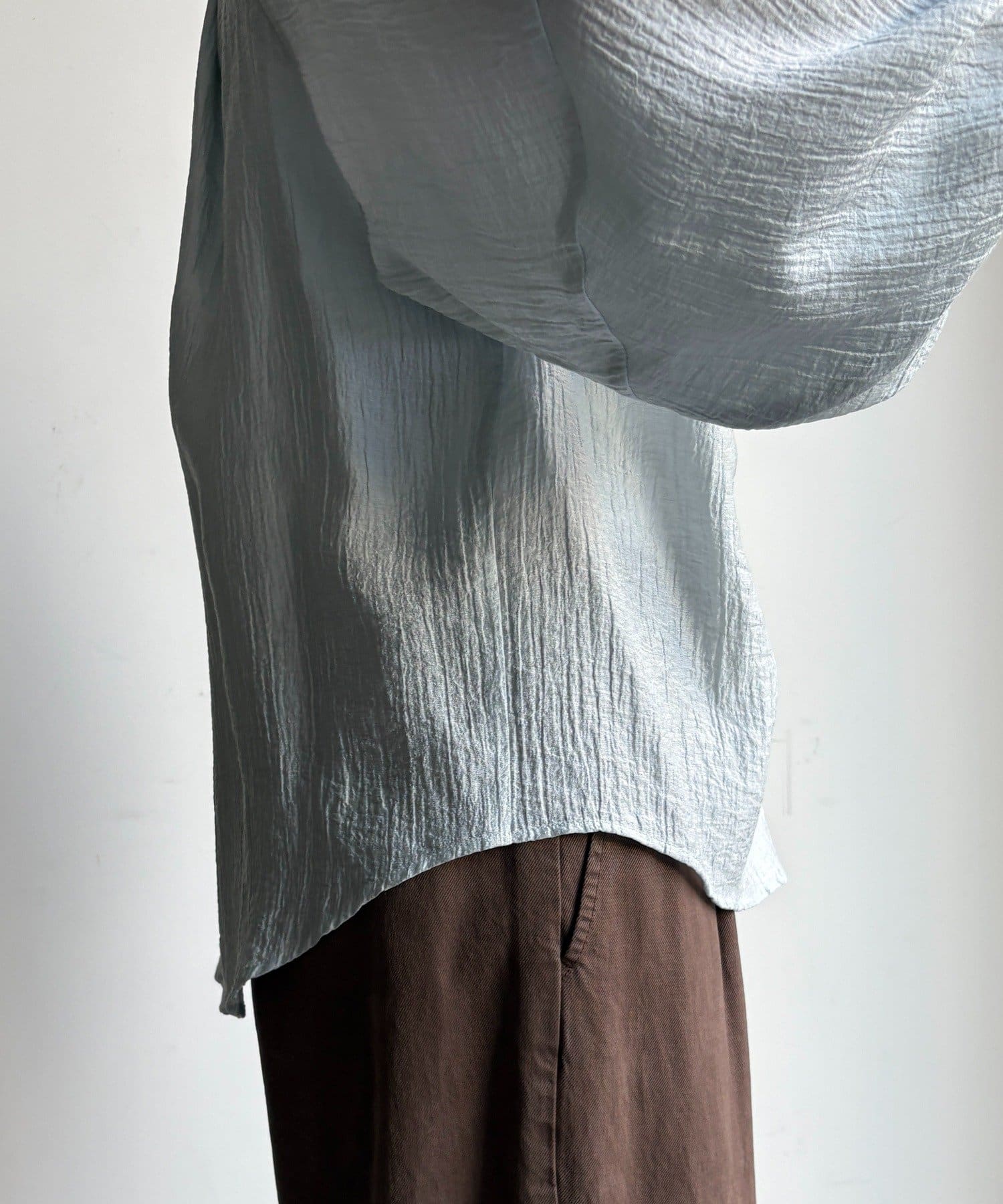 DOUDOU(ドゥドゥ) ギャザーチョーカーブラウス