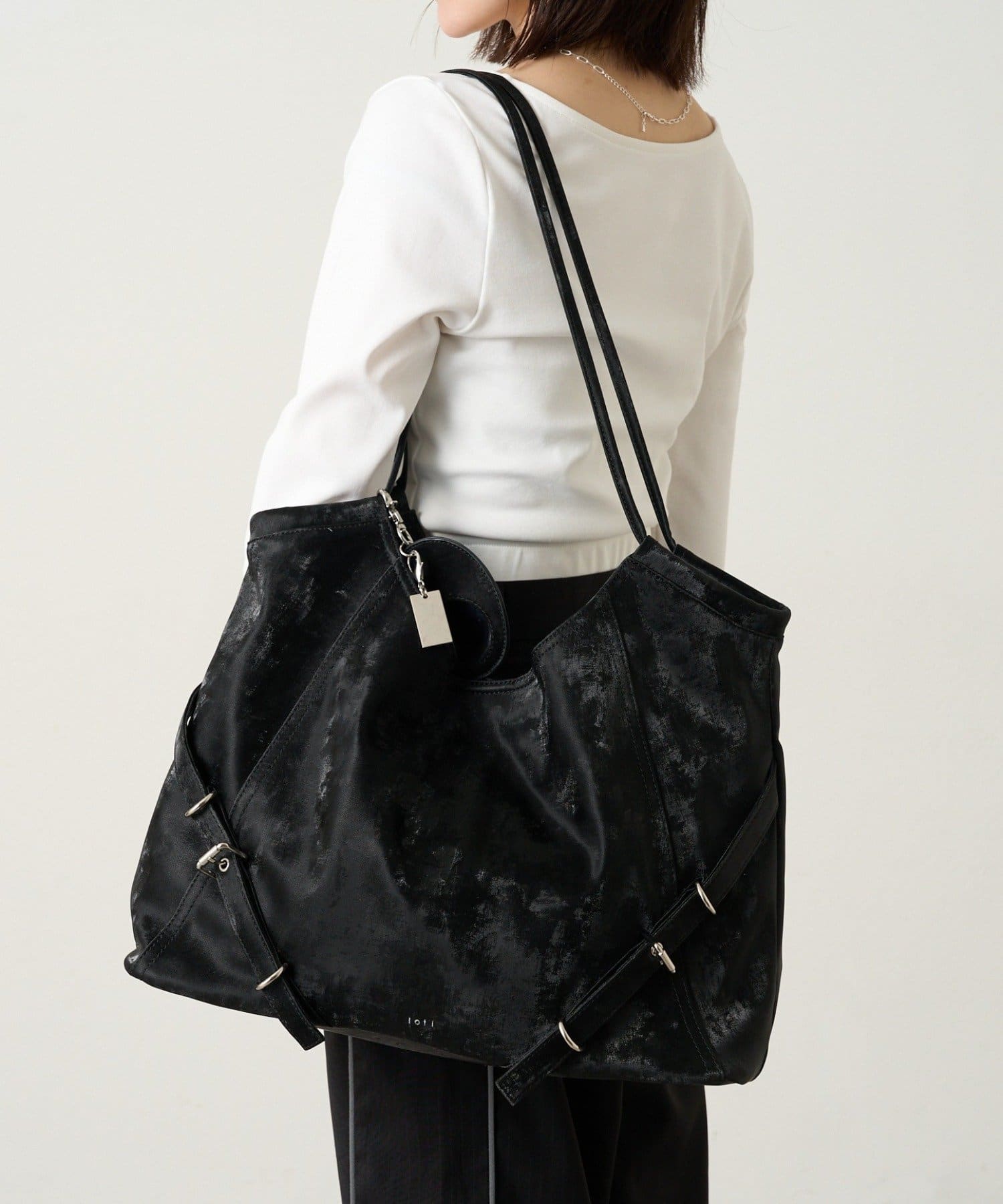 mline(エムライン) [mline] loti ビーンズミラー ベルトトート