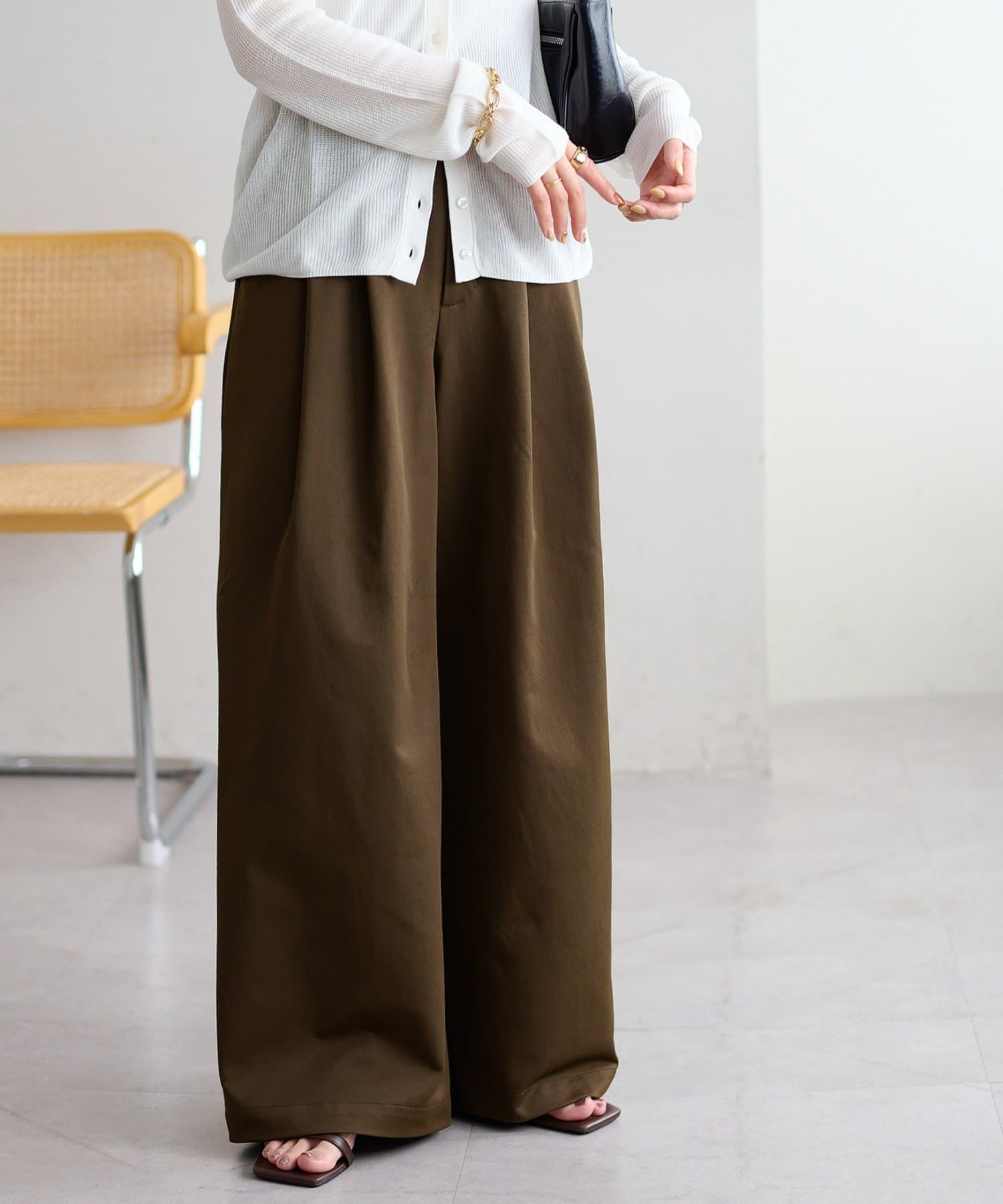 DISCOAT(ディスコート) 2タックワイドストレッチチノ