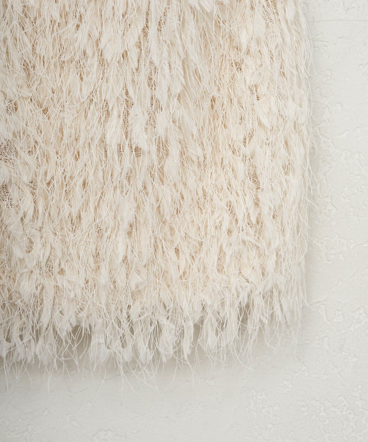 DISCOAT(ディスコート) 【umm.】チョーカー付きフェザーノースリチュニック