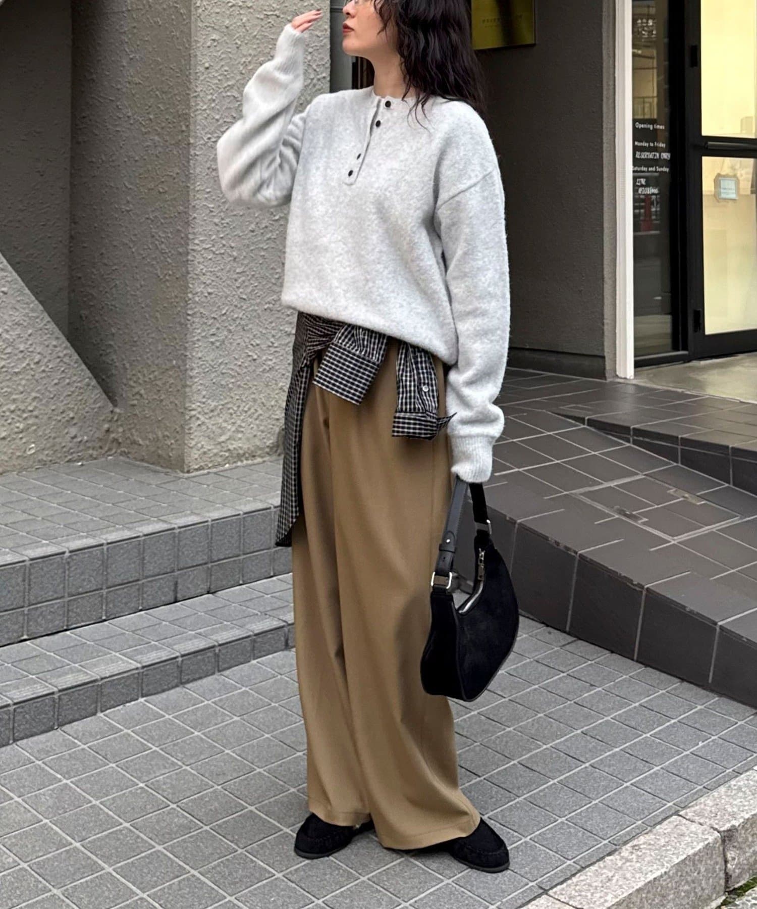 FREDY & GLOSTER(フレディ アンド グロスター) ヘンリーネックニットプルオーバー