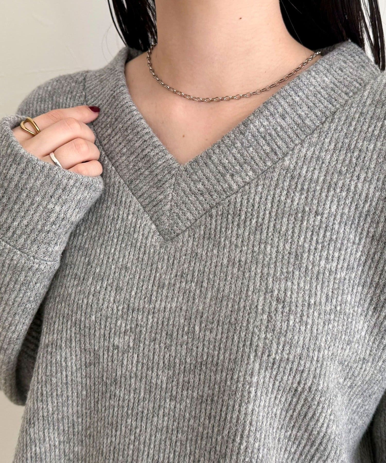 FREDY & GLOSTER(フレディ アンド グロスター) リブ見えニットソーVネックプルオーバー