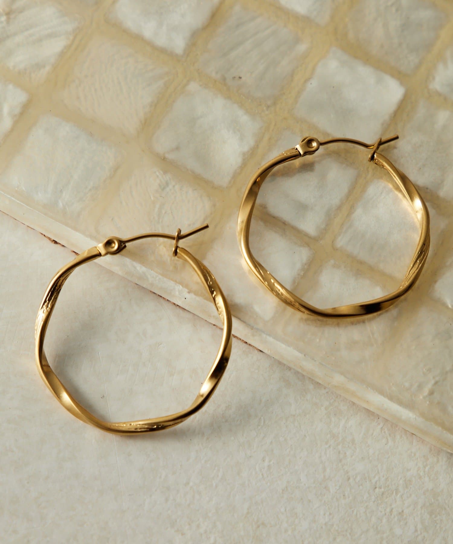 Lattice(ラティス) ＜ステンレス＞フープピアス