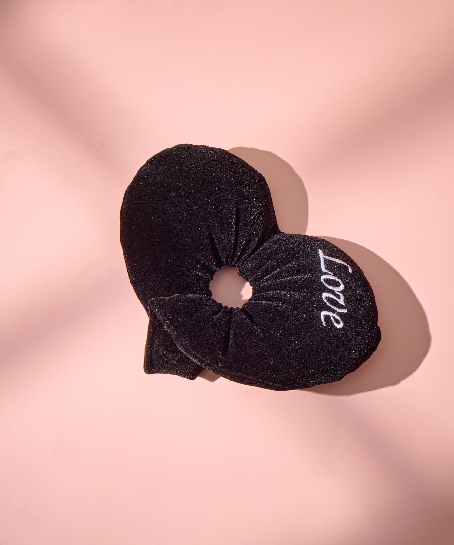 Lattice(ラティス) ベロアハート刺繍シュシュ