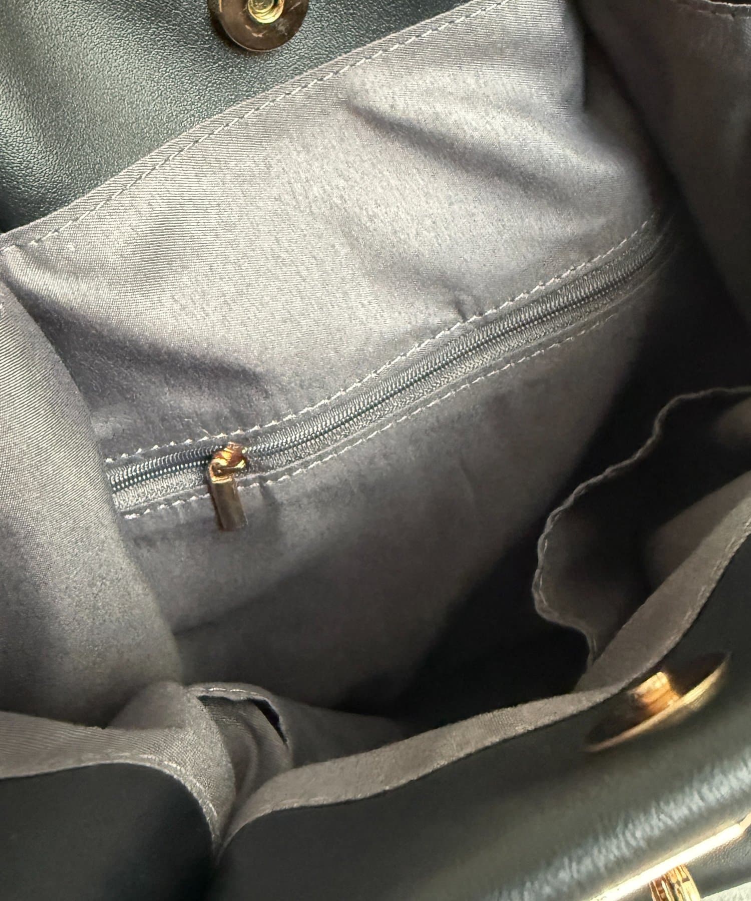 Chez toi(シェトワ) 合皮グレイスフロントベルトトート