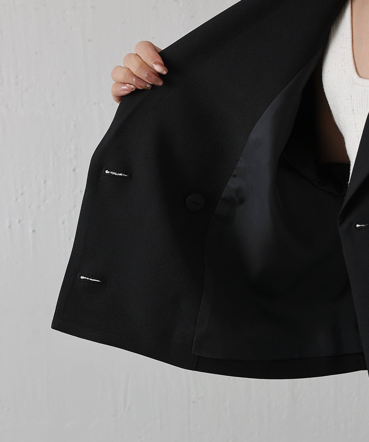 COLONY 2139(コロニー トゥーワンスリーナイン) 【セットアップ対応】クロップドWテーラードジャケット