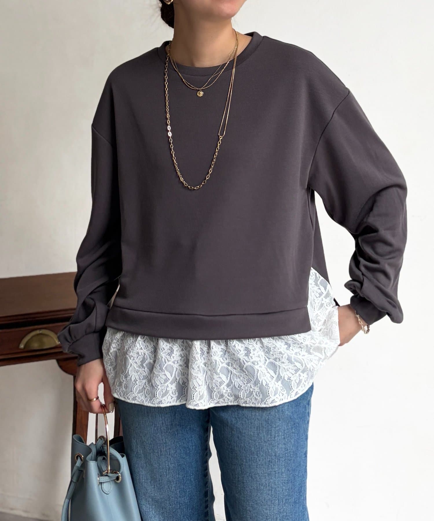 Chez toi(シェトワ) カットレースドッキングプルオーバー