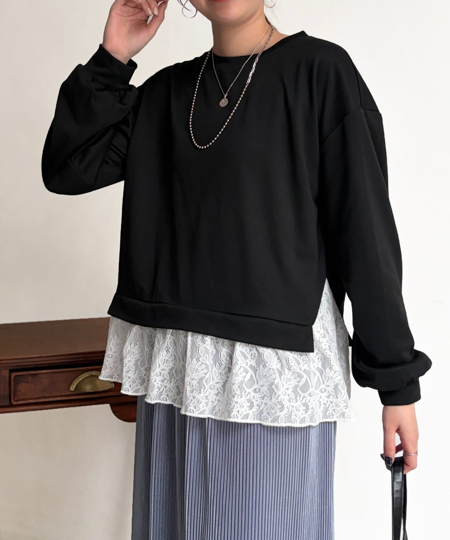 Chez toi(シェトワ) カットレースドッキングプルオーバー