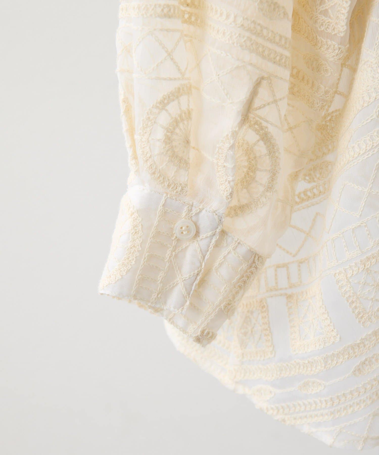 ear PAPILLONNER(イア パピヨネ) 《透け感/チュニック丈》シアー刺しゅうブラウス【SUM1 STYLE(スミスタイル)】