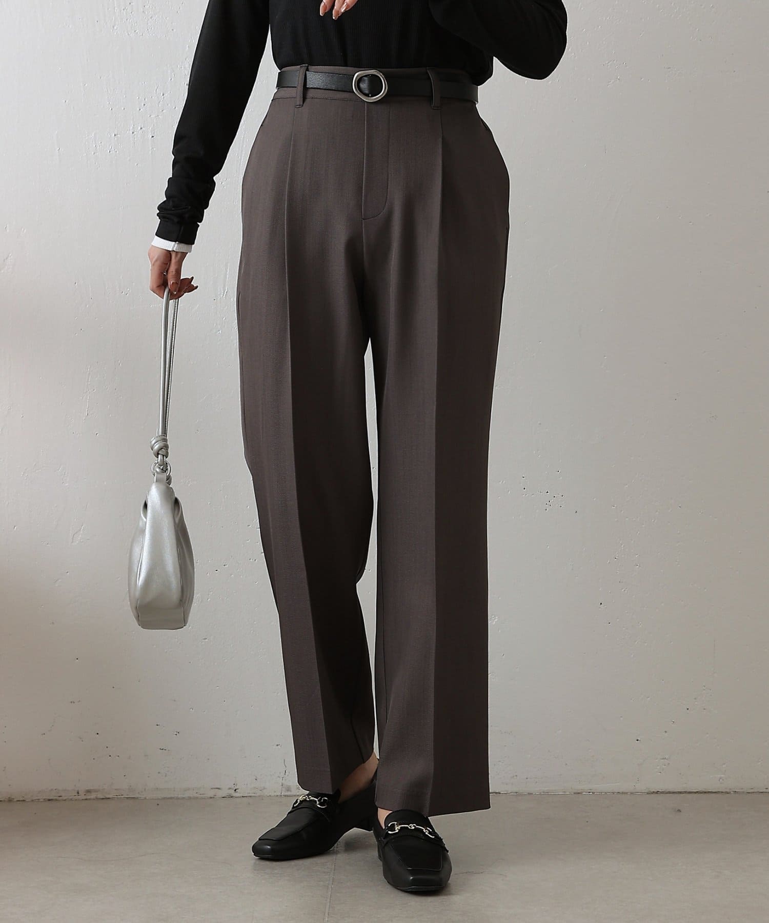 COLONY 2139(コロニー トゥーワンスリーナイン) 【セットアップ対応】美脚センタープレステーパードパンツ