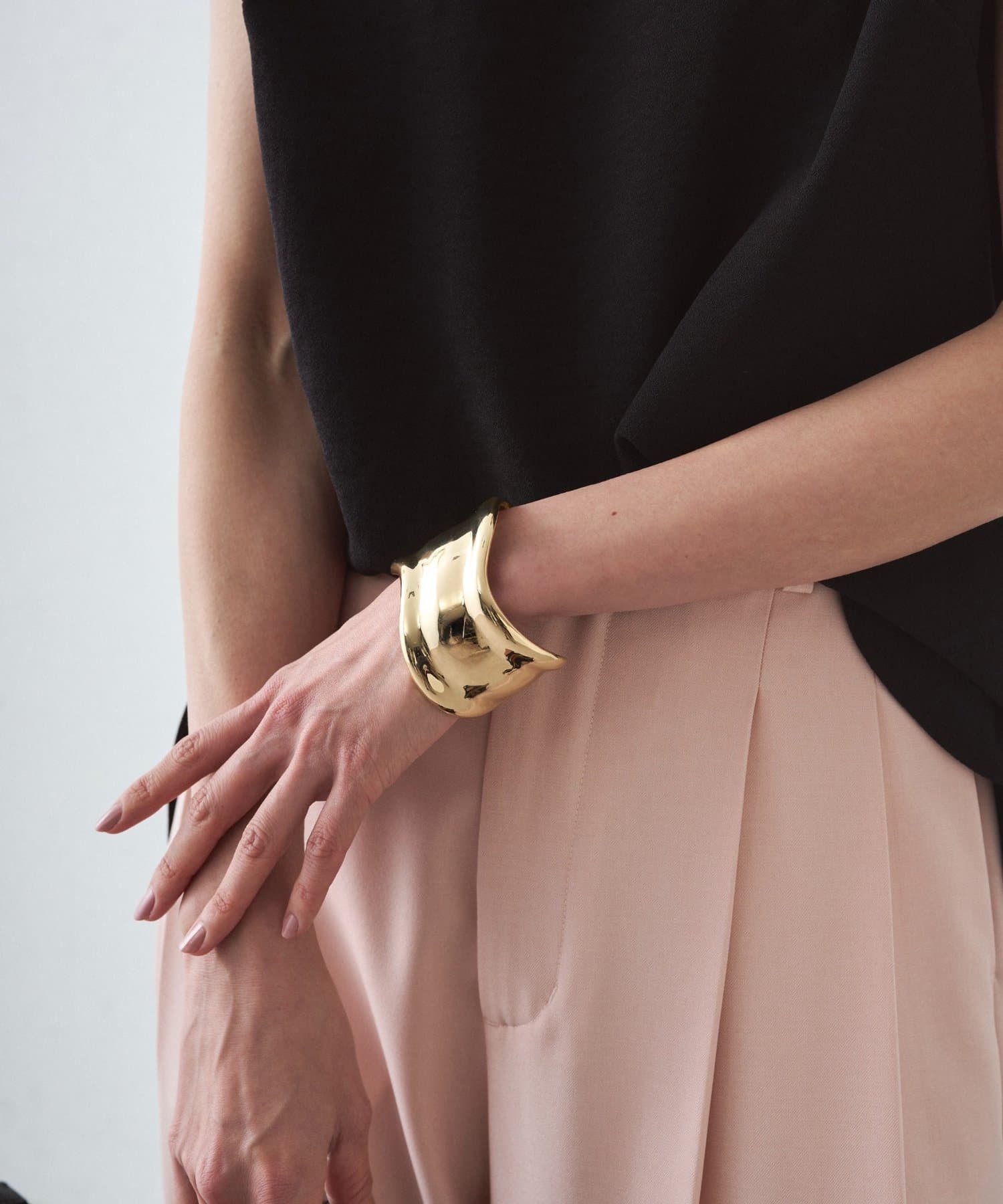 LOUNGEDRESS(ラウンジドレス) 【GALENA/ガレナ】ワイドウェーブバングル