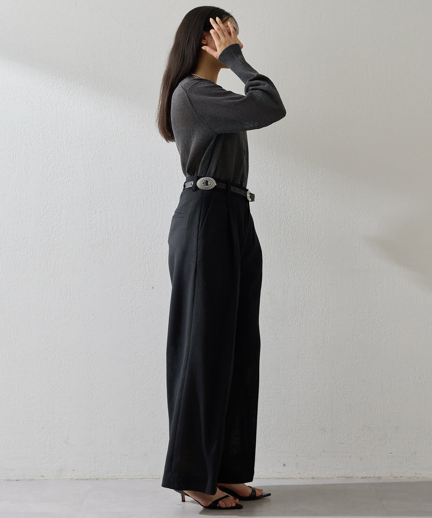 Whim Gazette(ウィム ガゼット) Vネックペーパーヤーンカーディガン