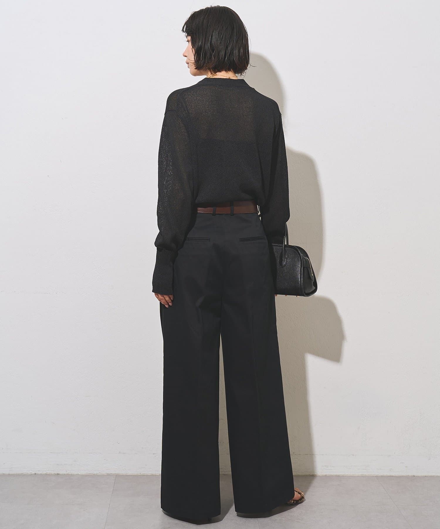 Whim Gazette(ウィム ガゼット) Vネックペーパーヤーンカーディガン