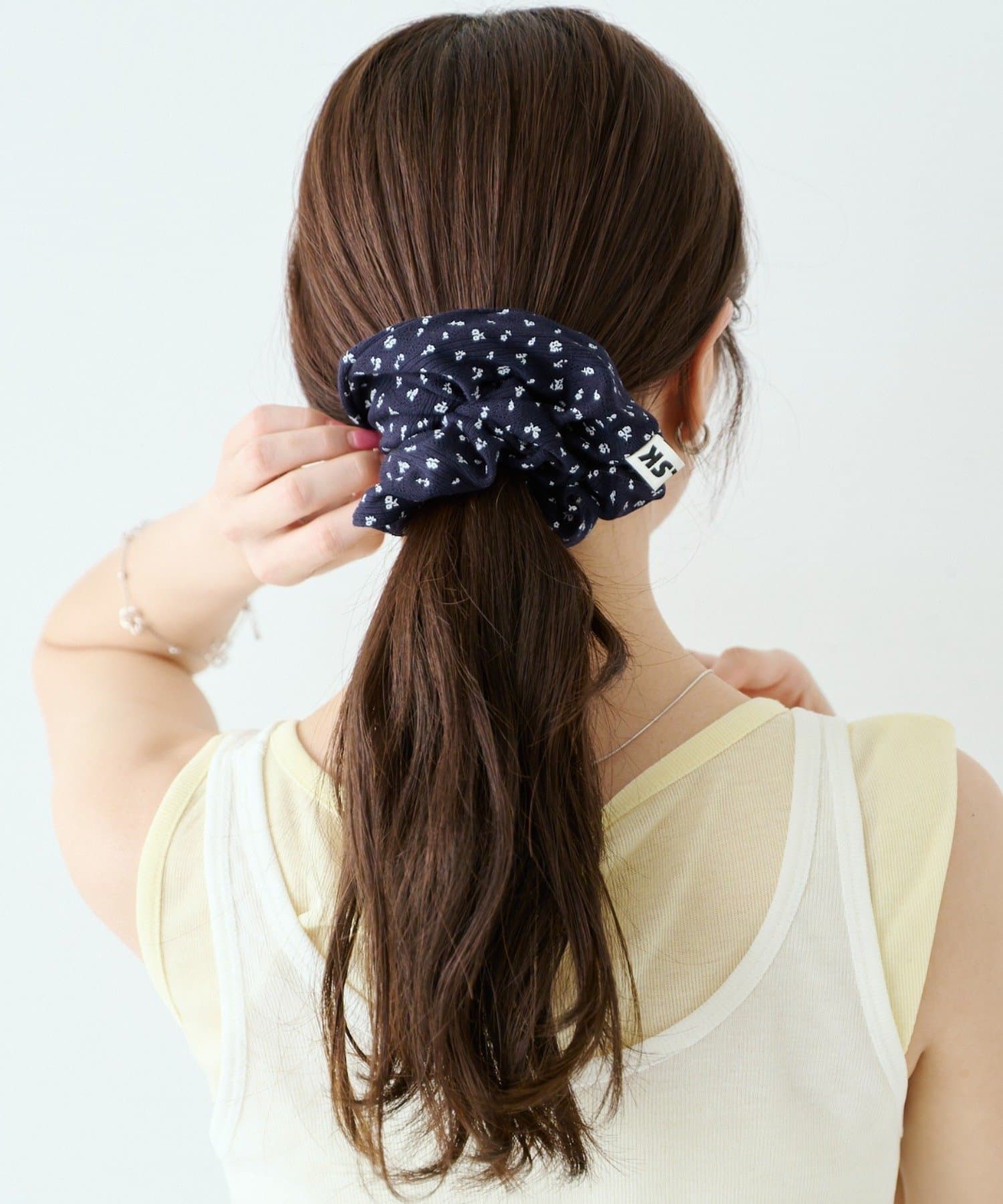 Kastane(カスタネ) 【fiw.】小花柄シュシュ