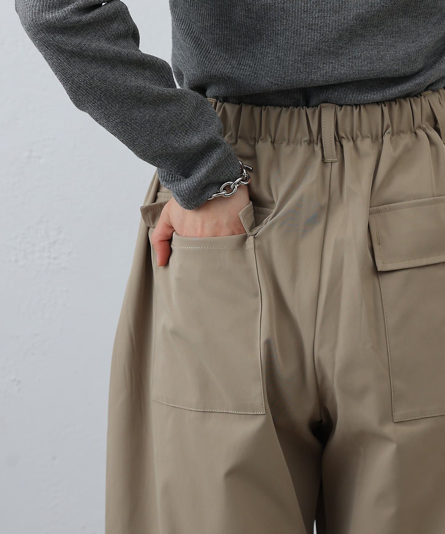 COLONY 2139(コロニー トゥーワンスリーナイン) タックコクーンパンツ