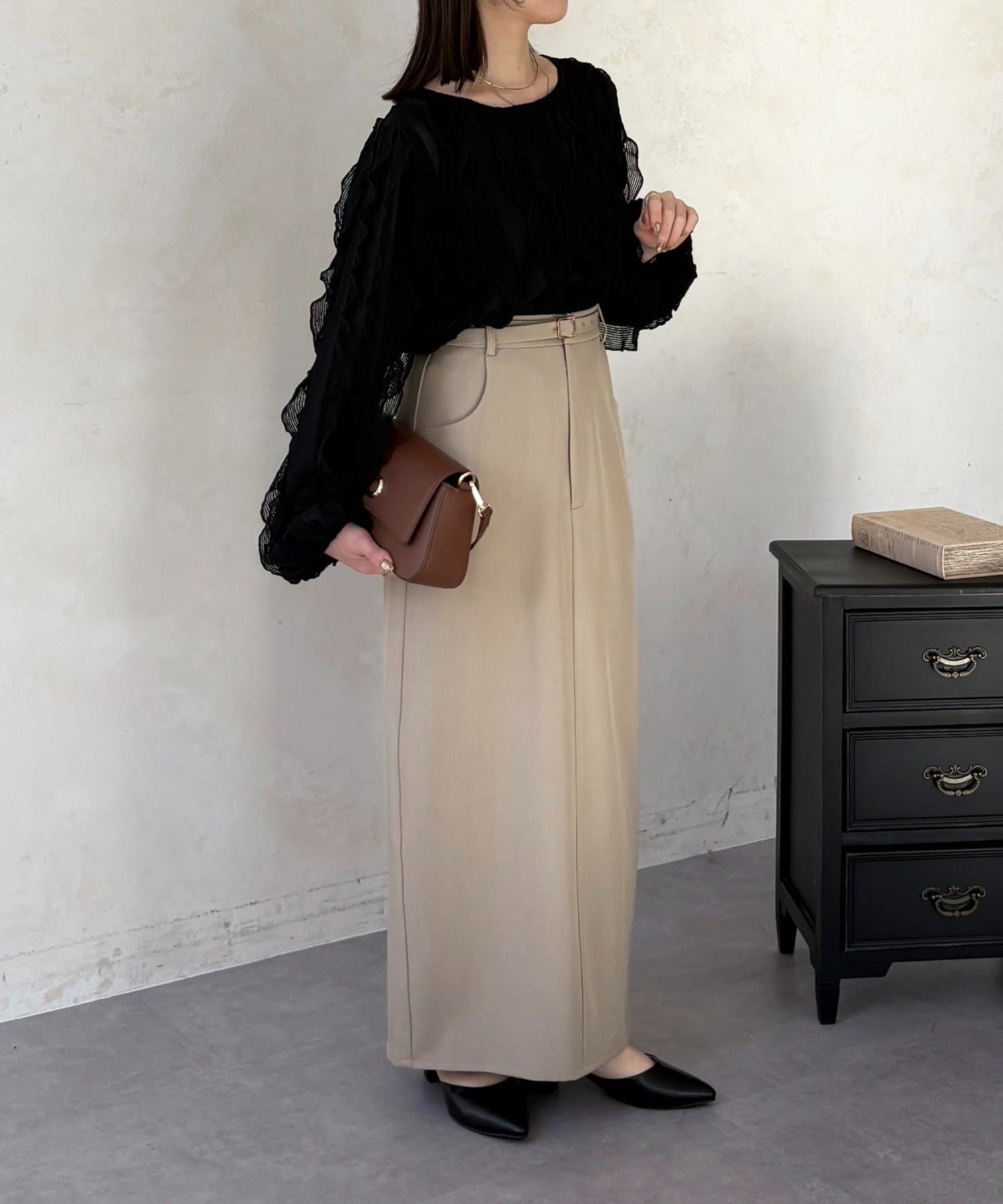 Thevon.(ゼヴォン) ウェーブフリルブラウス