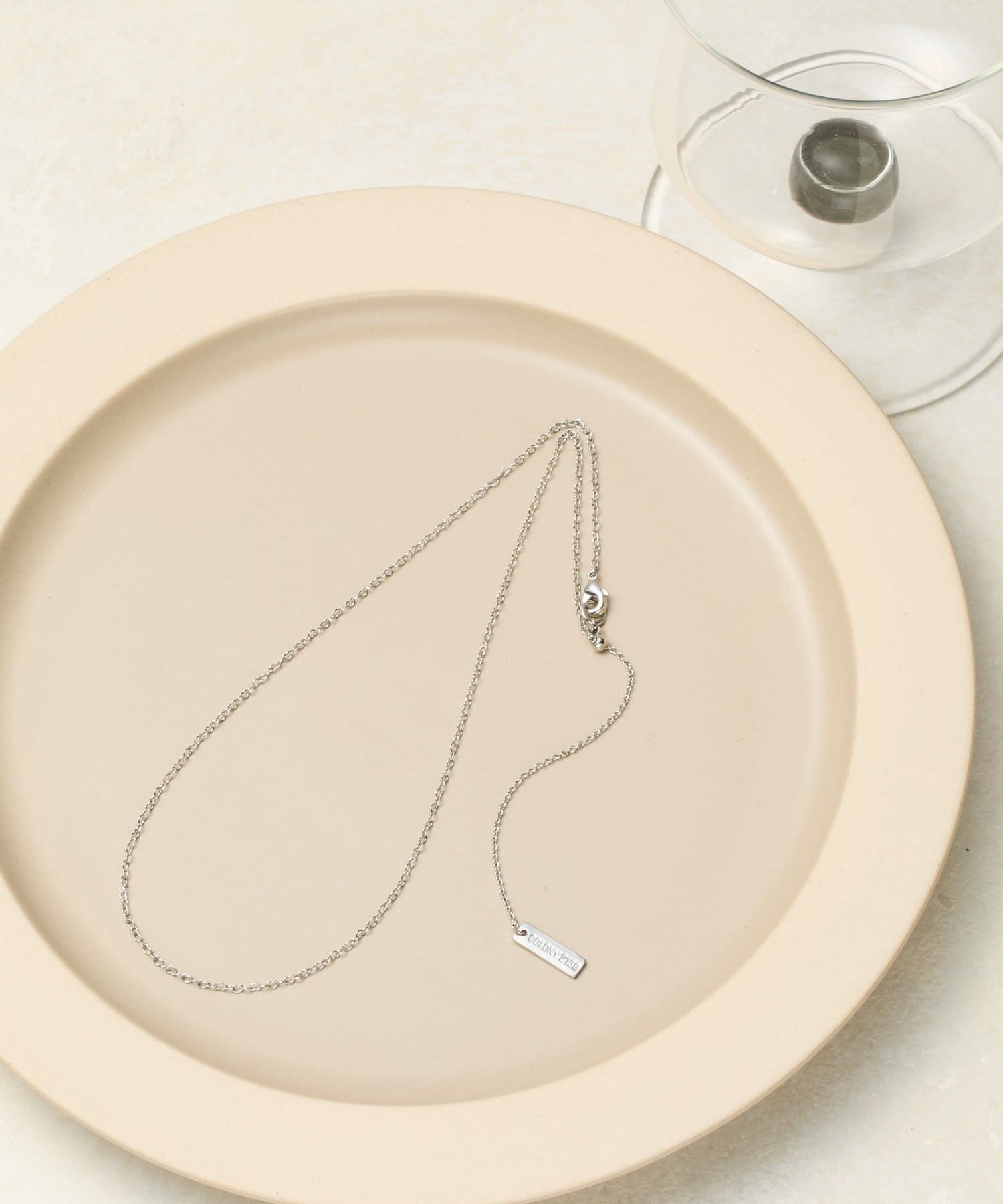 COLONY 2139(コロニー トゥーワンスリーナイン) ナロウハートチェーンネックレス