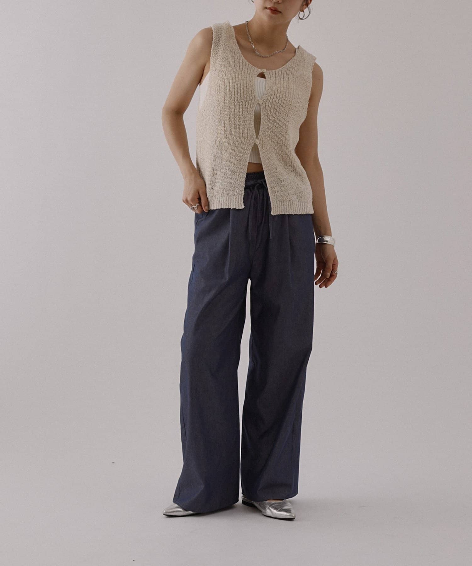 COLONY 2139(コロニー トゥーワンスリーナイン) 【WEB限定/セットアップ対応】タックデニムイージーパンツ