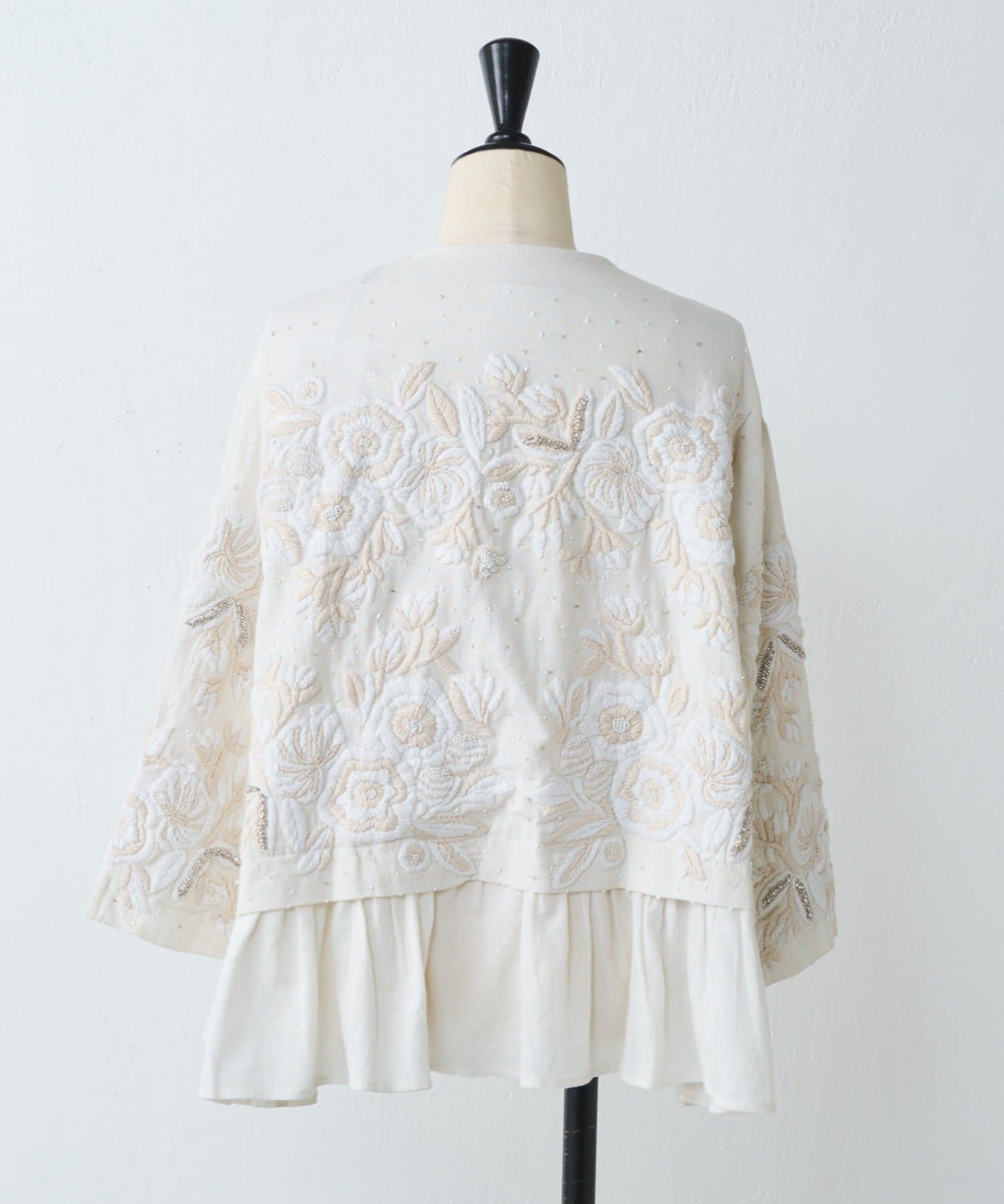 BEARDSLEY(ビアズリー) ハンド刺繍裾フリルジャケット