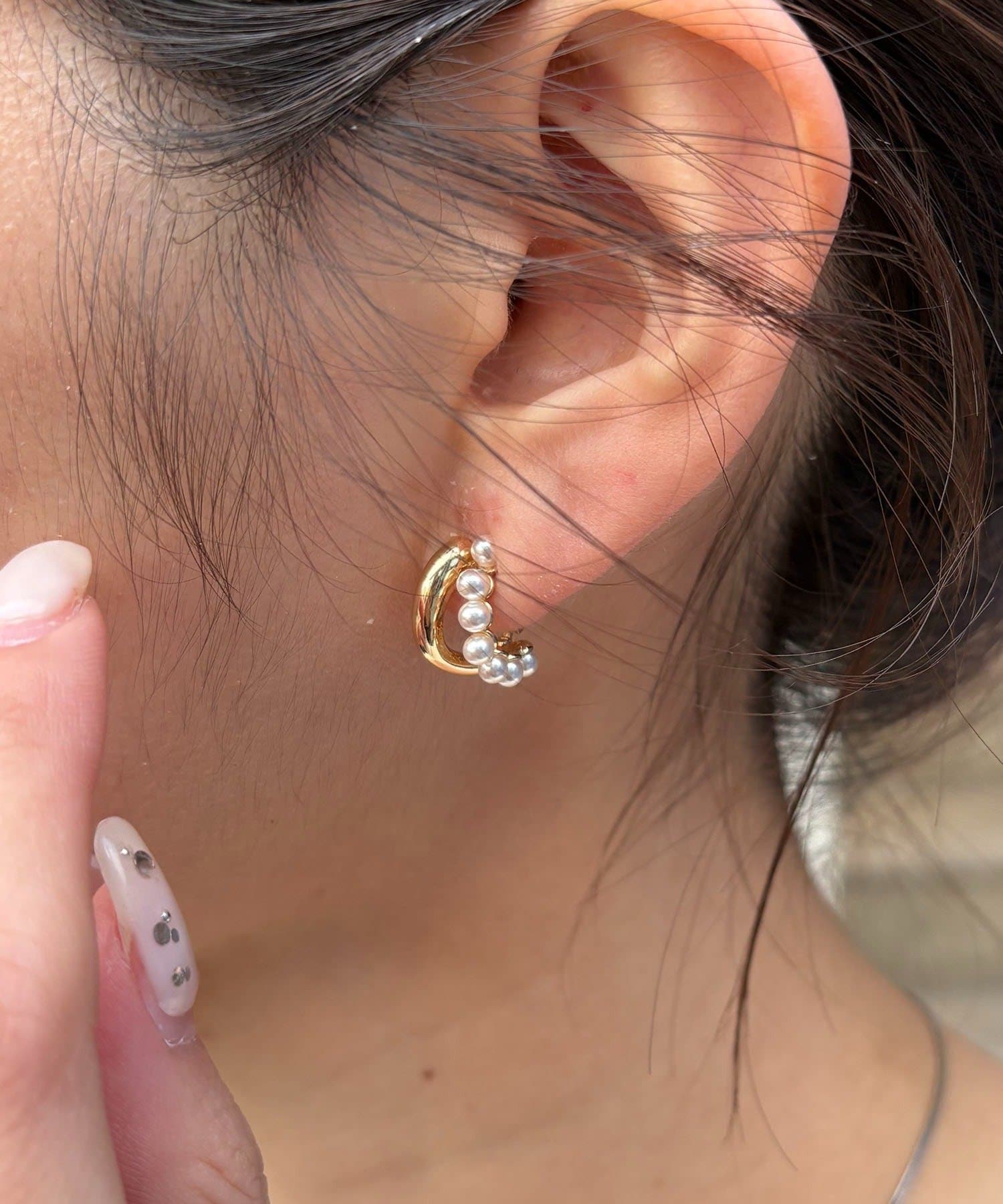 CAPRICIEUX LE'MAGE(カプリシュレマージュ) 〈GOLDY/ゴールディ〉2連パールコンビイヤリング