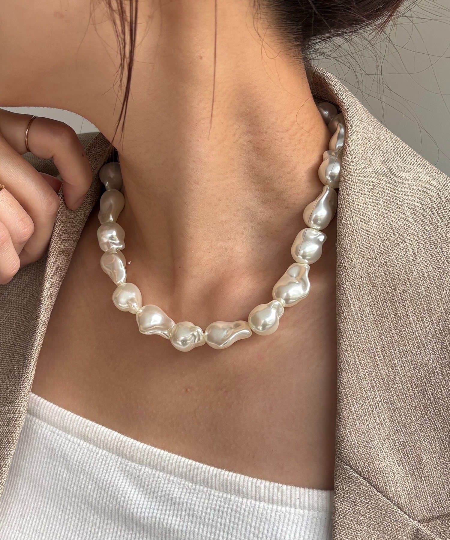 CAPRICIEUX LE'MAGE(カプリシュレマージュ) 〈GOLDY/ゴールディ〉バロックパール風ネックレス