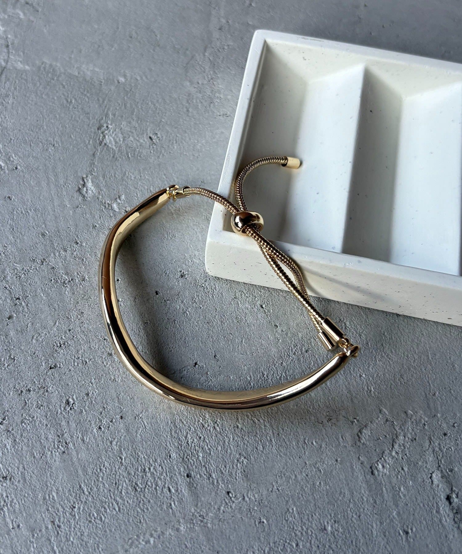 CAPRICIEUX LE'MAGE(カプリシュレマージュ) 〈GOLDY/ゴールディ〉スライドボールカービーブレス