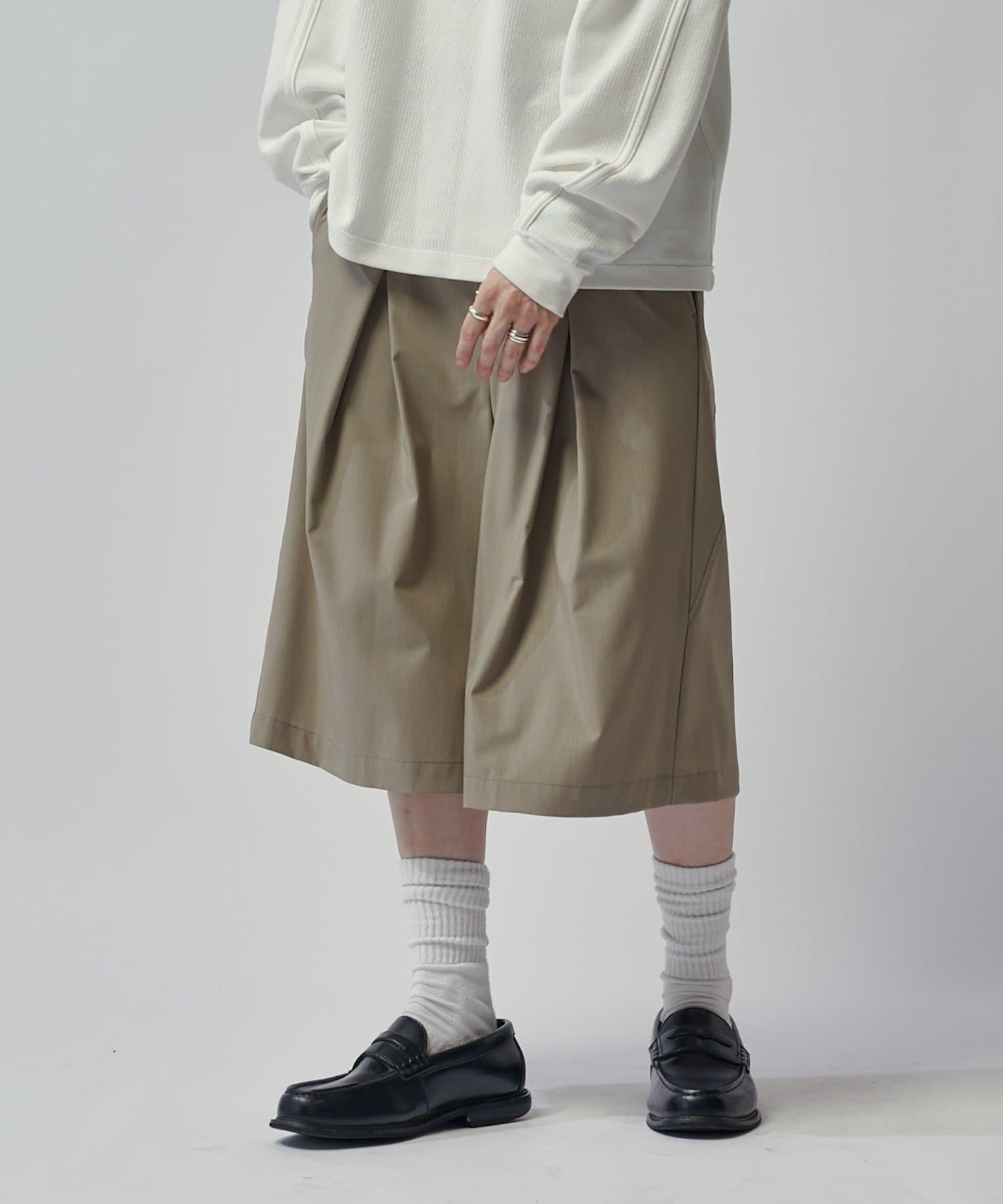 Lui's(ルイス) SURJENT インバーテットタックショーツ