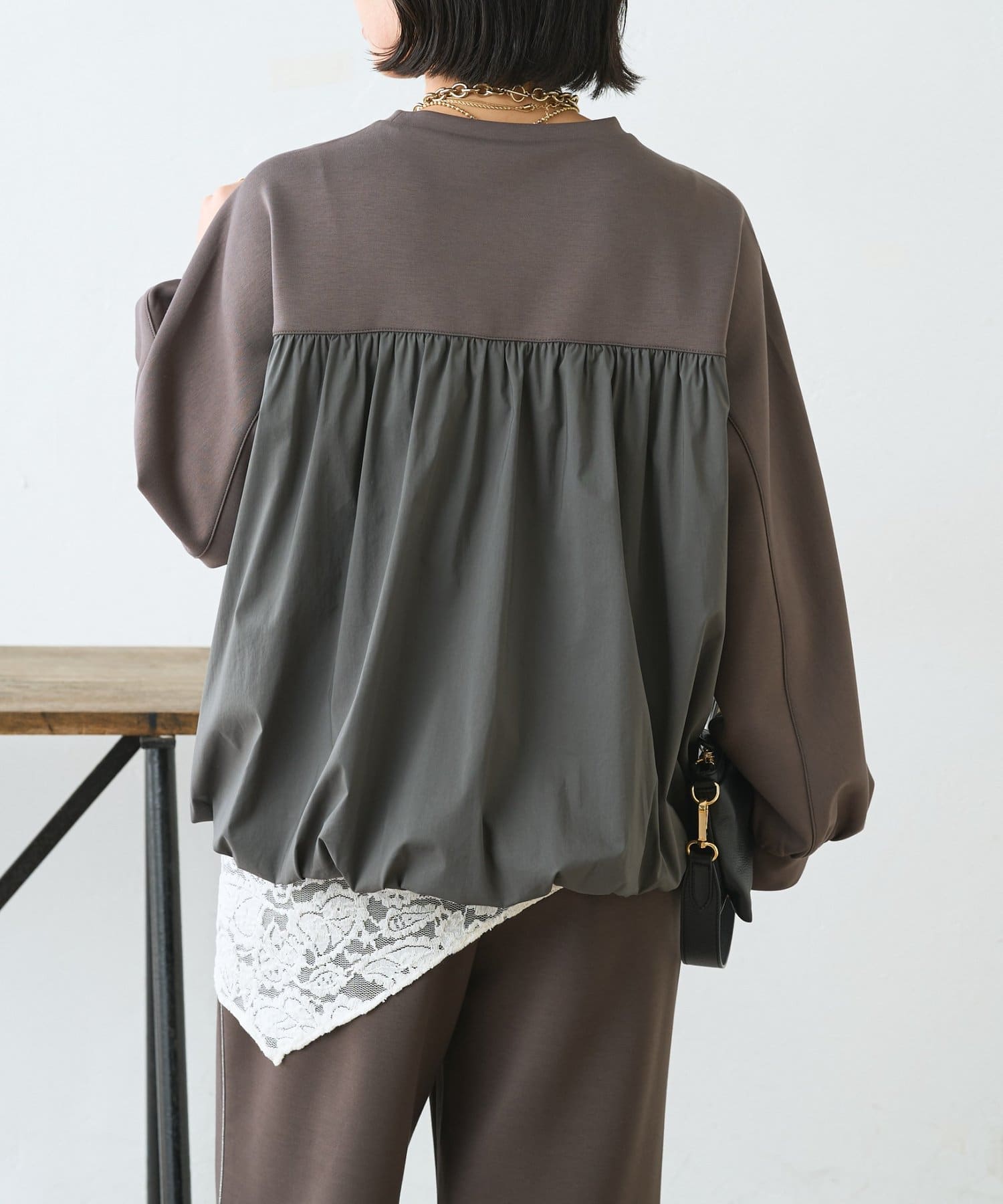 Jena　espace merveilleux(ジェナ　エスパスメルヴェイユ) バックバルーンカットソー