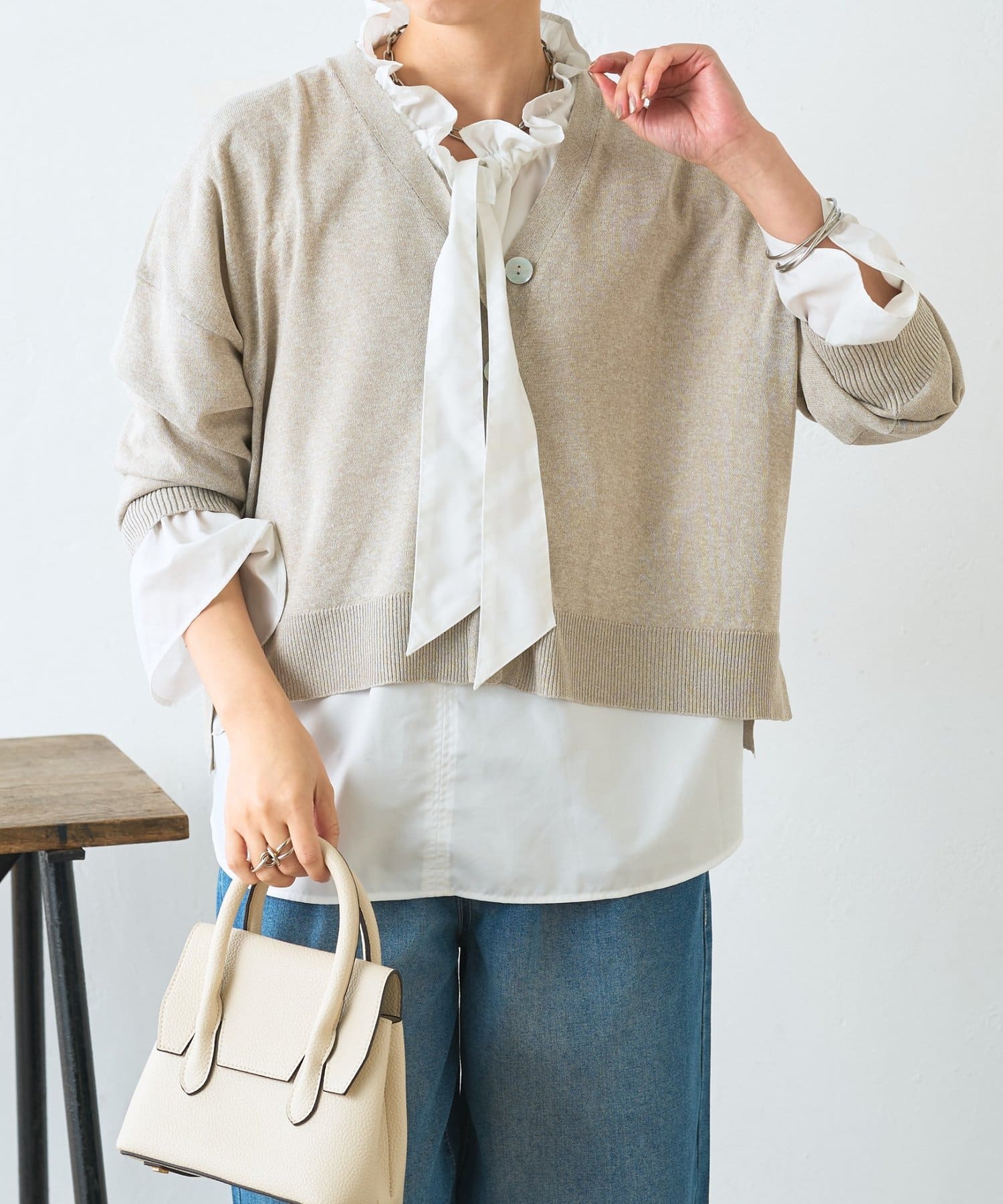 Jena　espace merveilleux(ジェナ　エスパスメルヴェイユ) 【体系カバー◎】シェルボタンカーディガン