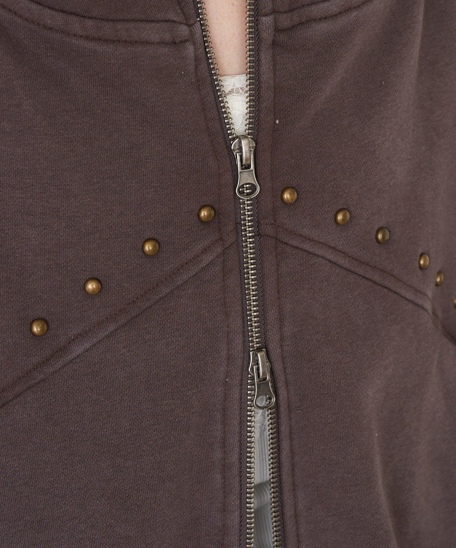 RAY CASSIN(レイカズン) 【セットアップで着られる】ピグメントスタッズドルマンスウェットパーカー