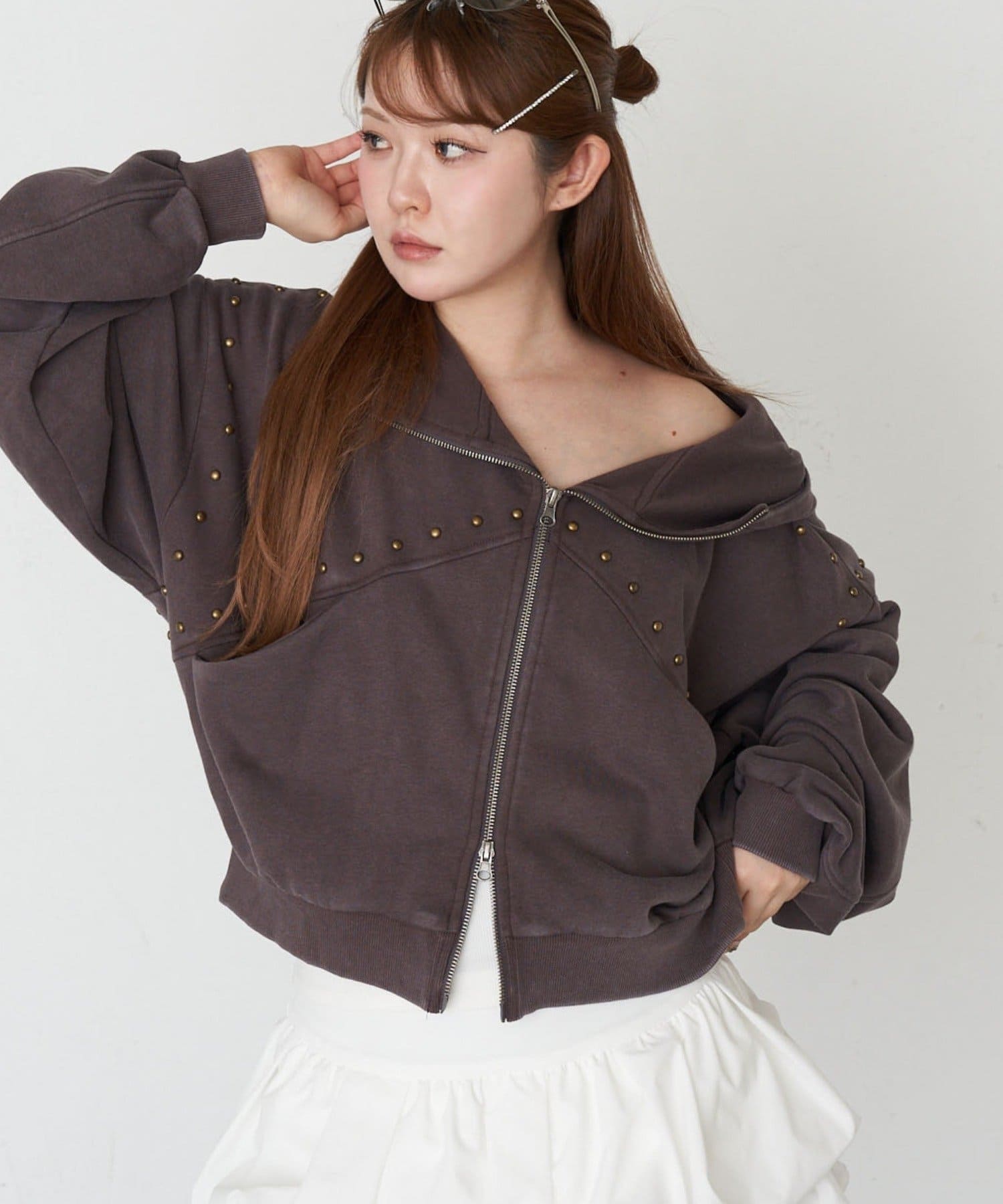 RAY CASSIN(レイカズン) 【セットアップで着られる】ピグメントスタッズドルマンスウェットパーカー