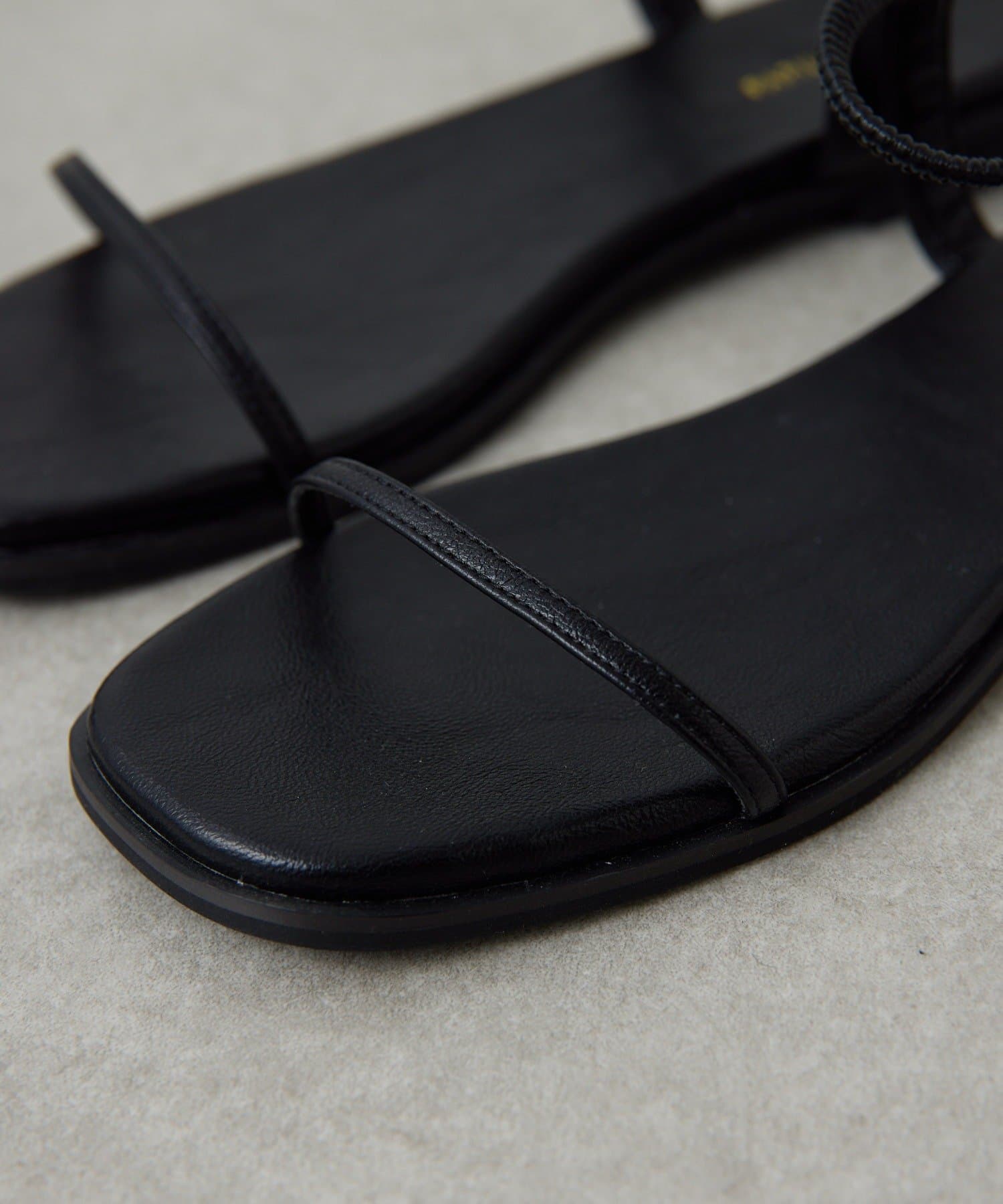 COLLAGE GALLARDAGALANTE(コラージュ ガリャルダガランテ) 【PAPILLONNER/パピヨネ】フラットスクエアサンダル