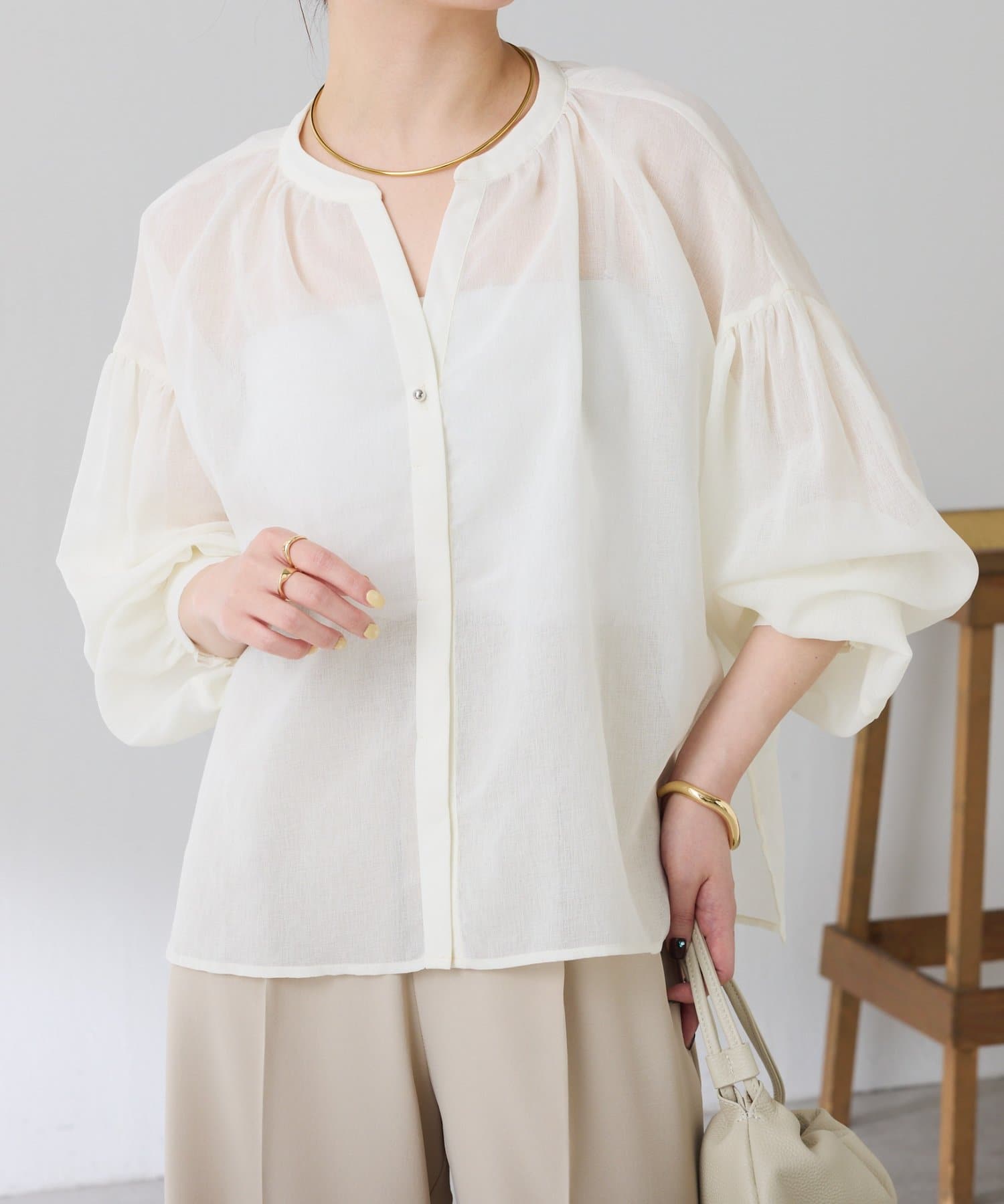 COLLAGE GALLARDAGALANTE(コラージュ ガリャルダガランテ) 【冷房対策◎】スキッパーシアーブラウス