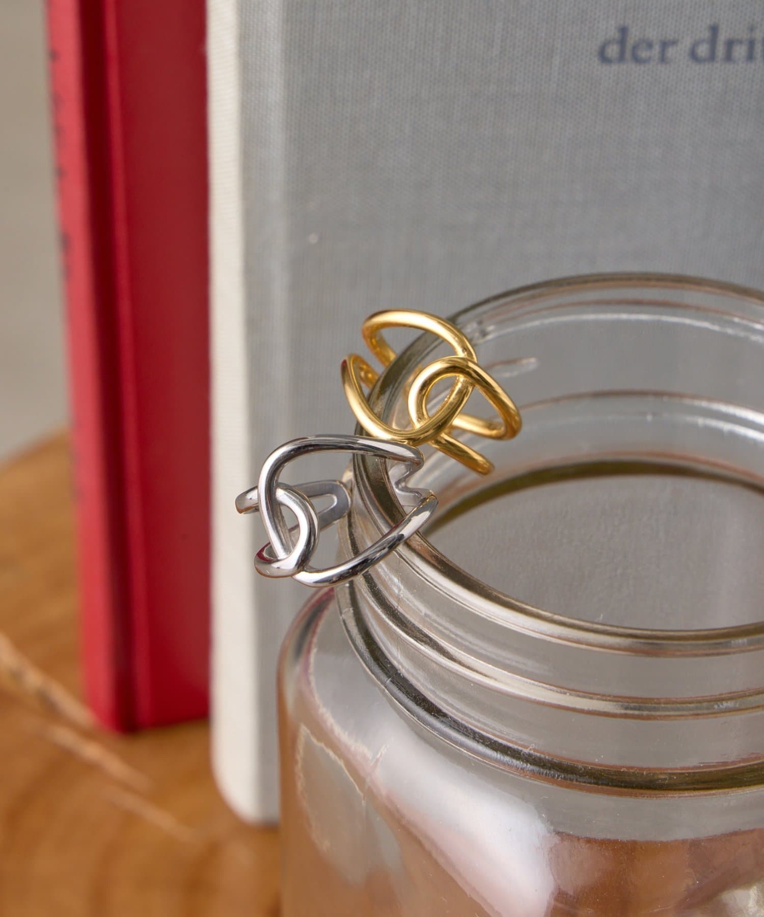 Jena　espace merveilleux(ジェナ　エスパスメルヴェイユ) 《さわ企画 》【WEB限定】ステンレス クロスリング