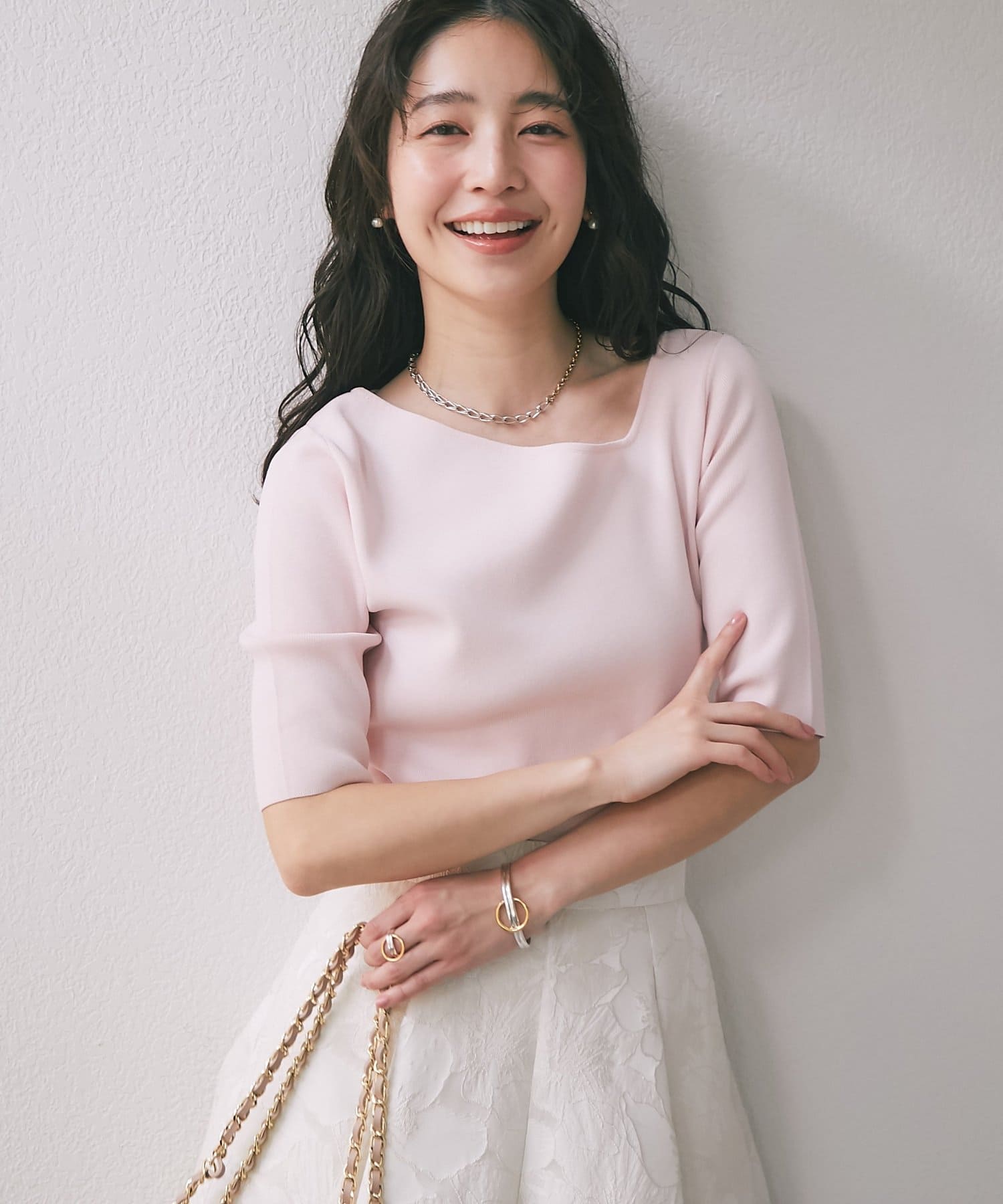 La boutique BonBon(ラブティックボンボン) クールタッチUVアシメネック5分袖ニット