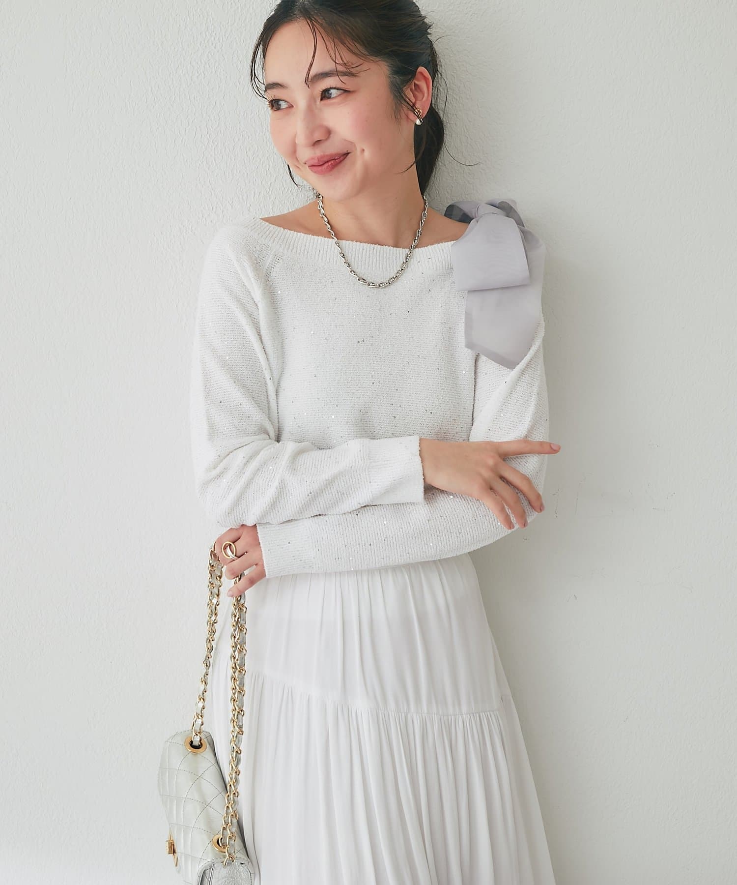 La boutique BonBon(ラブティックボンボン) ブークレスパンコールオフショルリボンニット