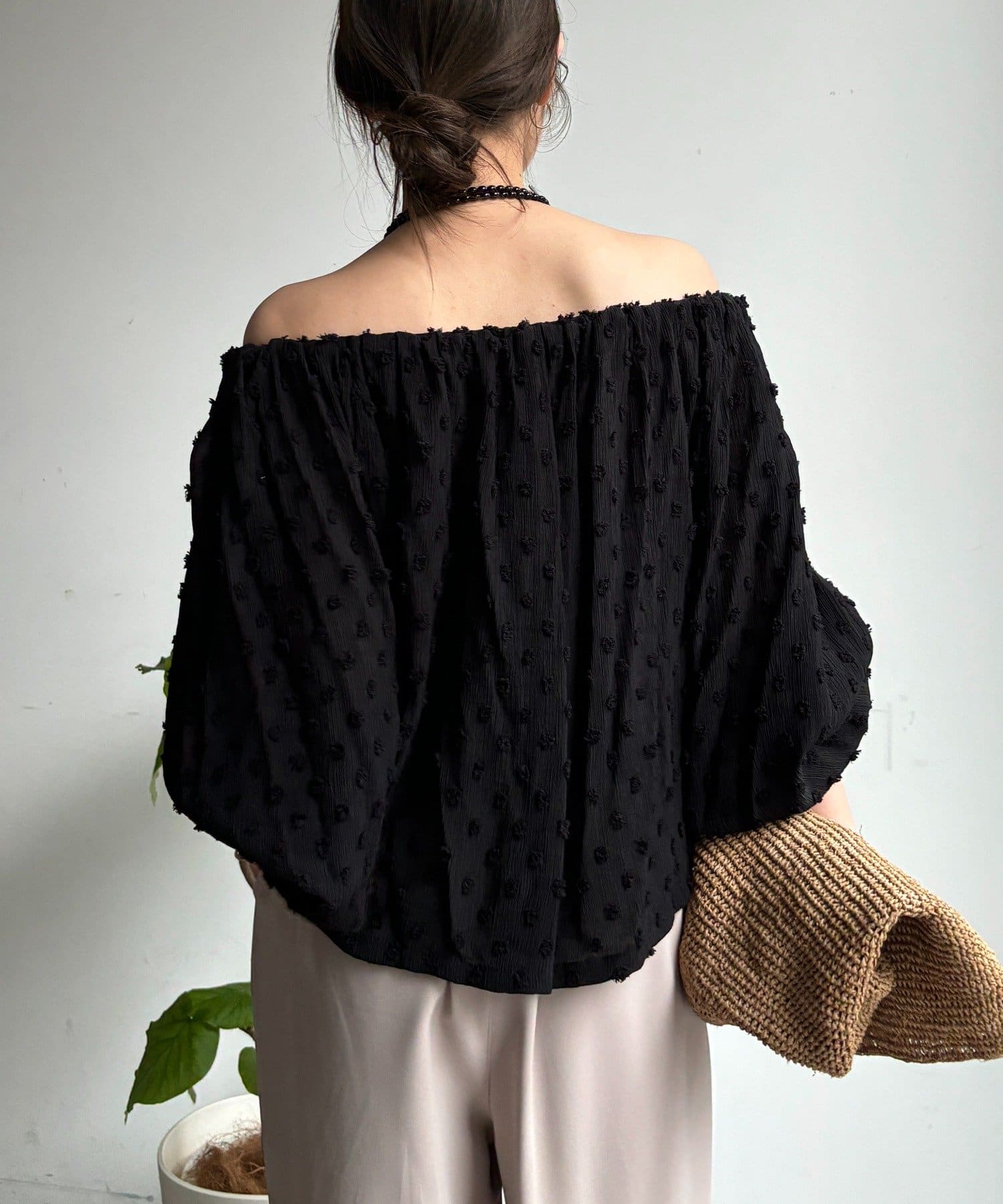 DOUDOU(ドゥドゥ) ドットジャガードオフショルブラウス