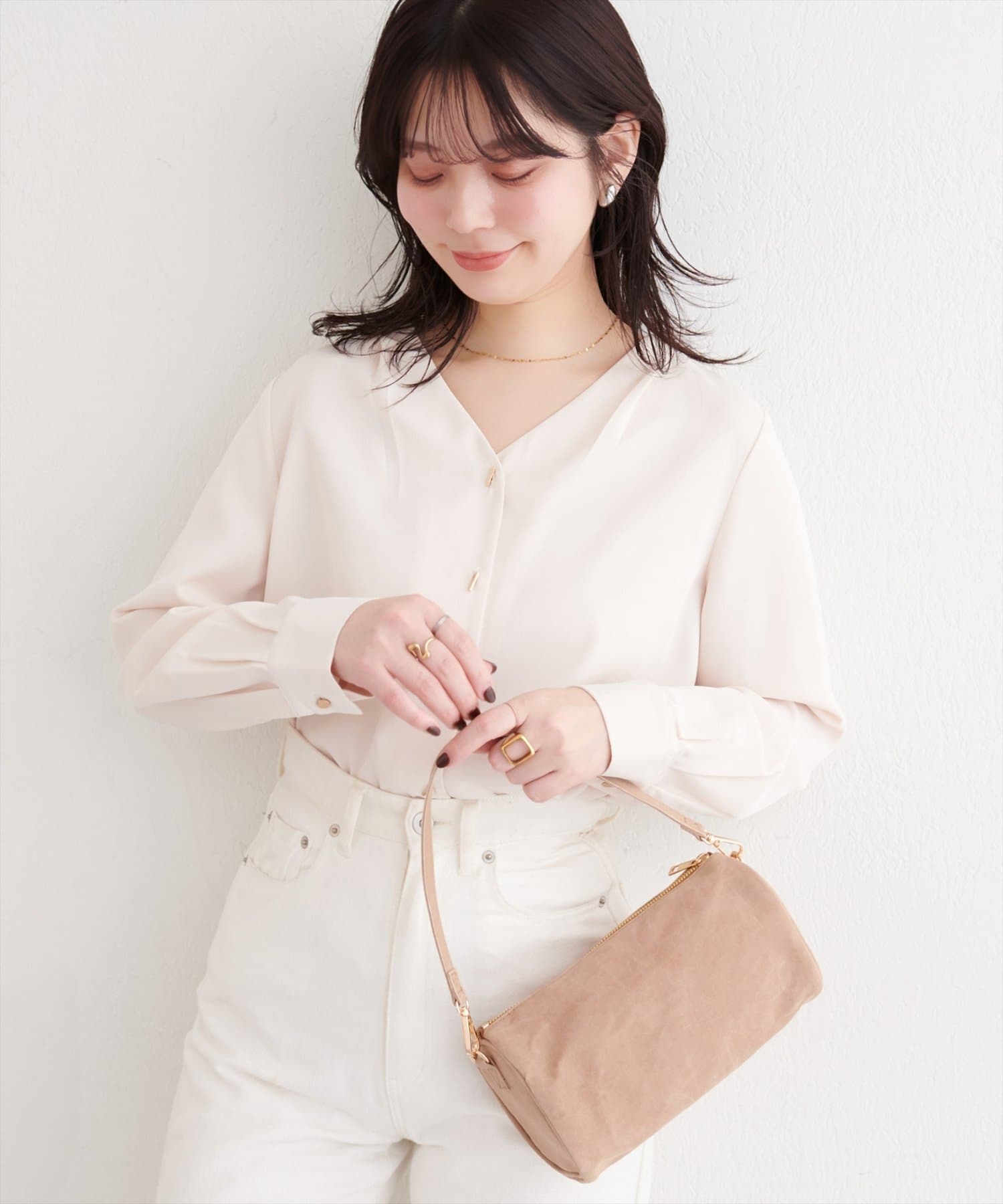 natural couture(ナチュラルクチュール) プチプラバー釦とろみブラウス