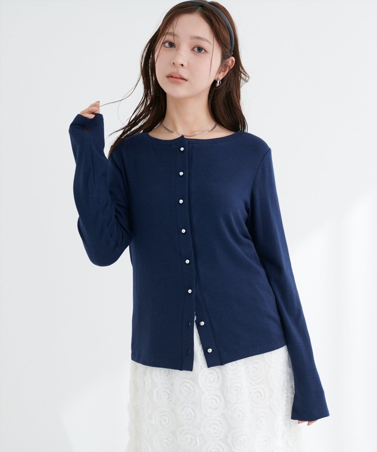 natural couture(ナチュラルクチュール) シルバー釦カットソーカーディガン