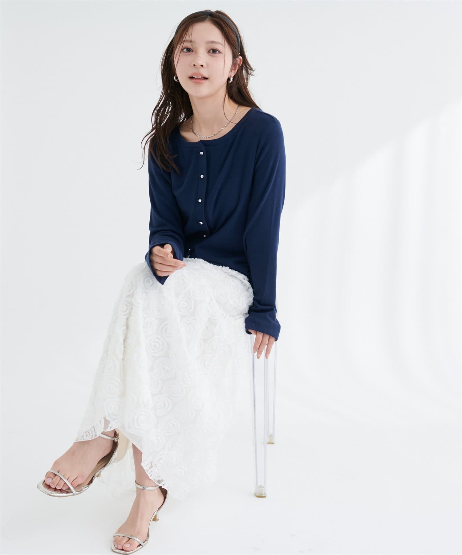 natural couture(ナチュラルクチュール) シルバー釦カットソーカーディガン