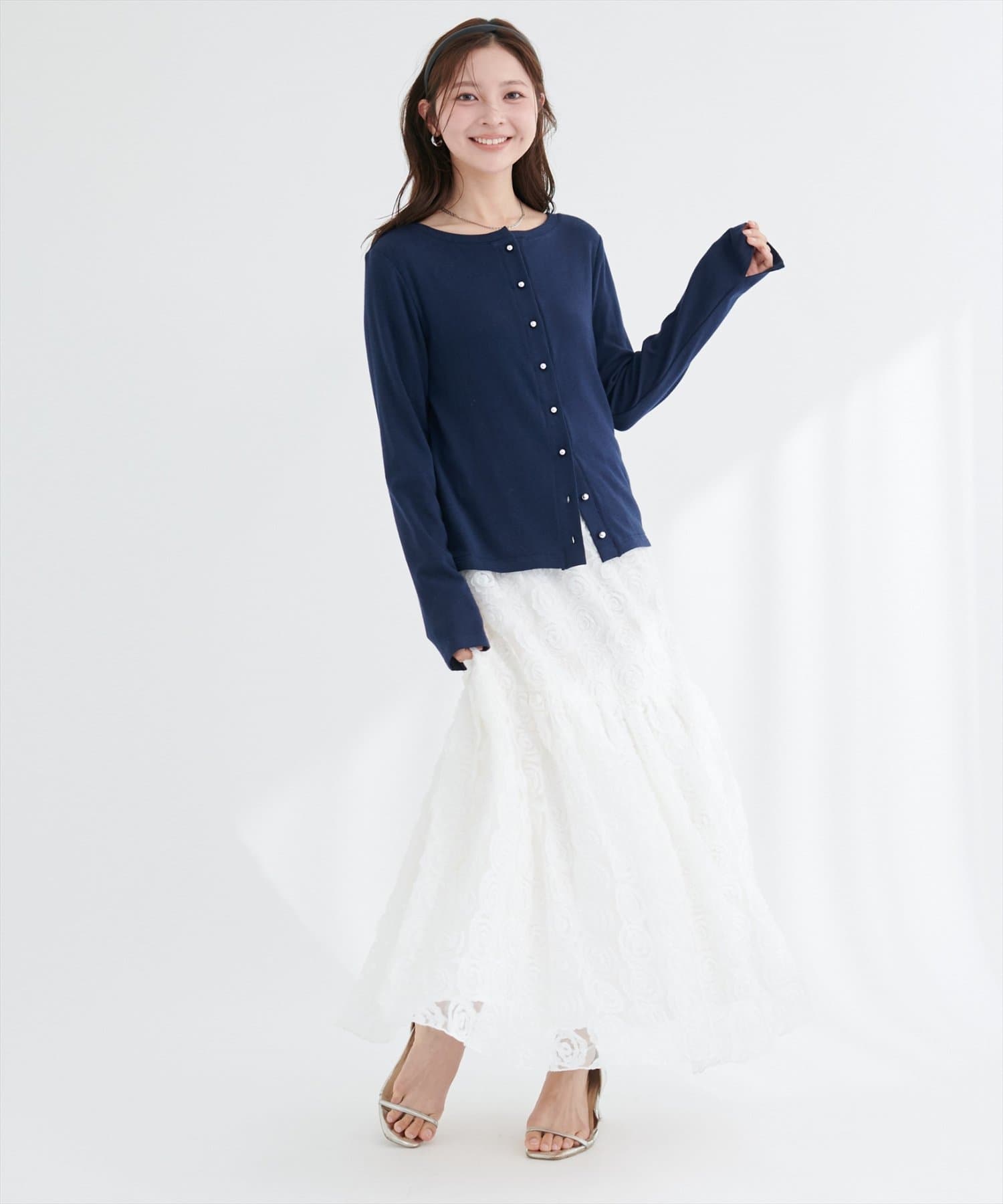 natural couture(ナチュラルクチュール) シルバー釦カットソーカーディガン