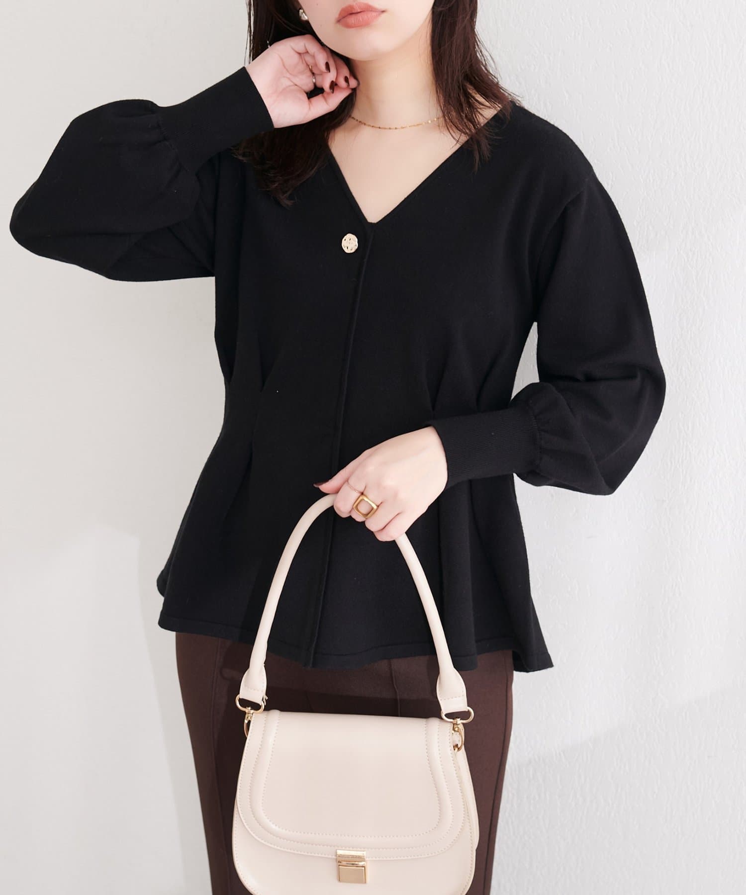 natural couture(ナチュラルクチュール) 〈osono〉タックペプラムニット