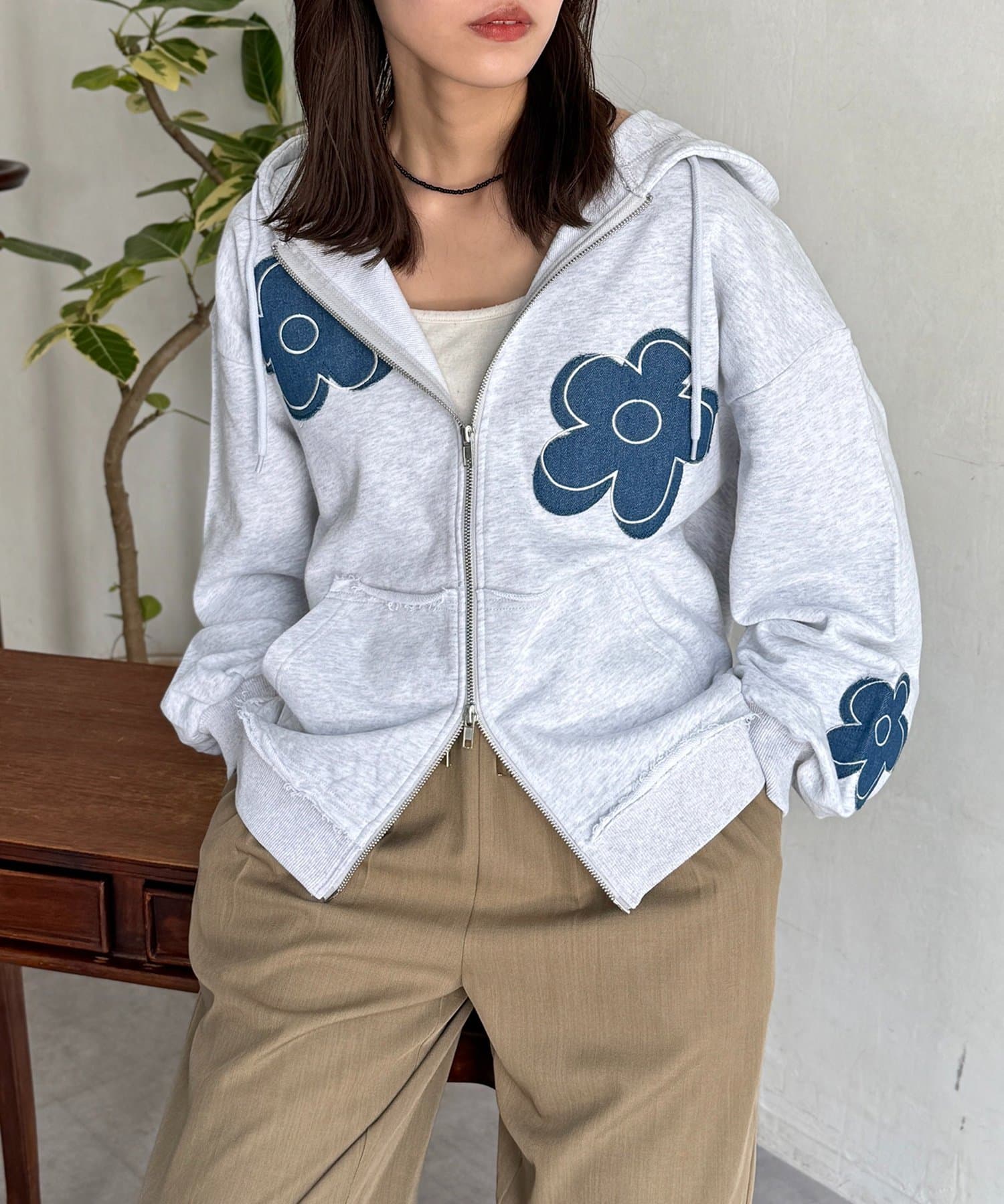 CPCM(シーピーシーエム) デニムアップリケ裏毛ジップパーカー