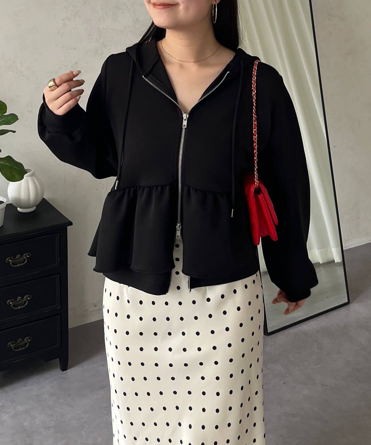 prose verse(プロズヴェール) ペプラムダブルジップパーカー