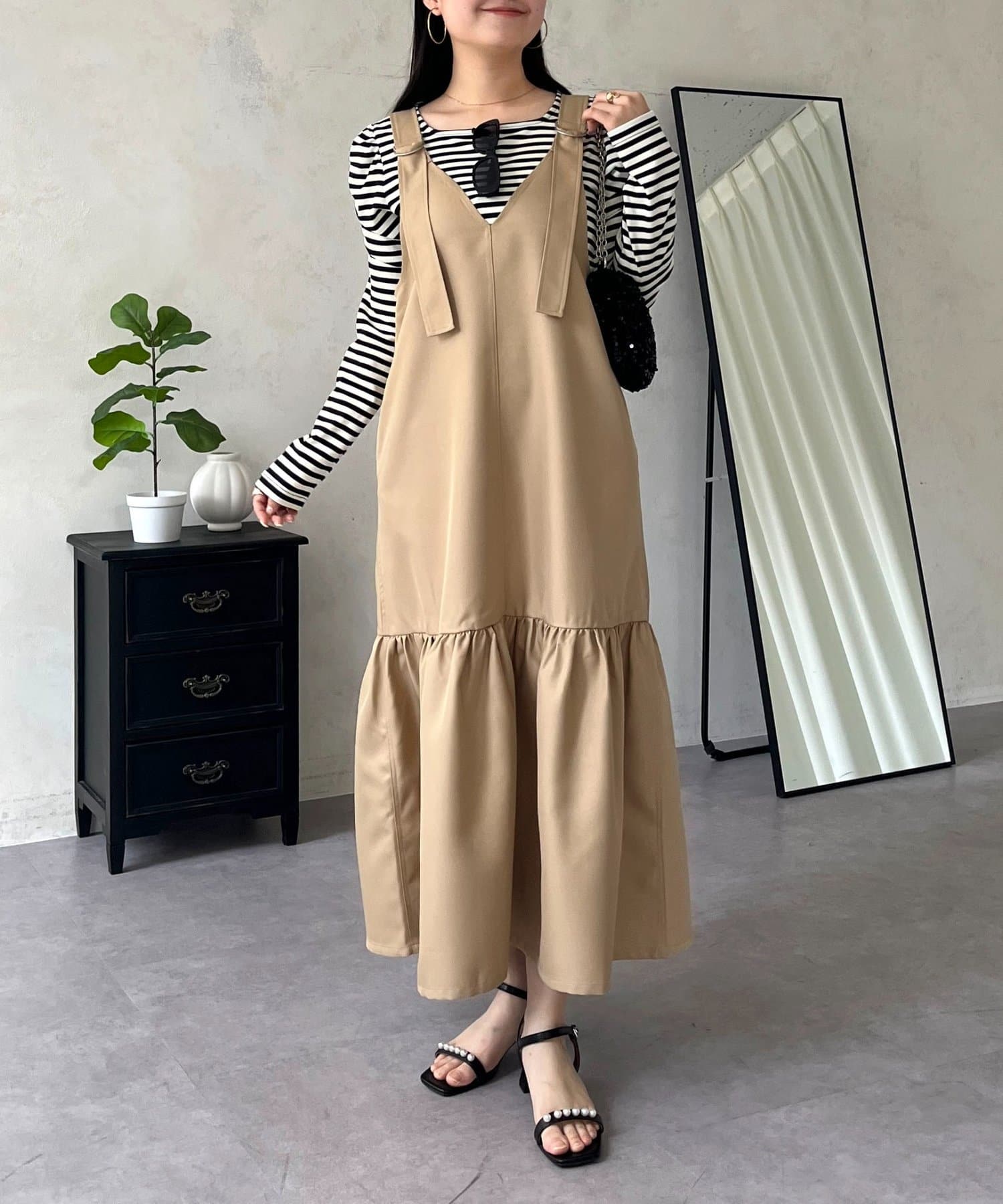 prose verse(プロズヴェール) 裾フリルVネックジャンスカ