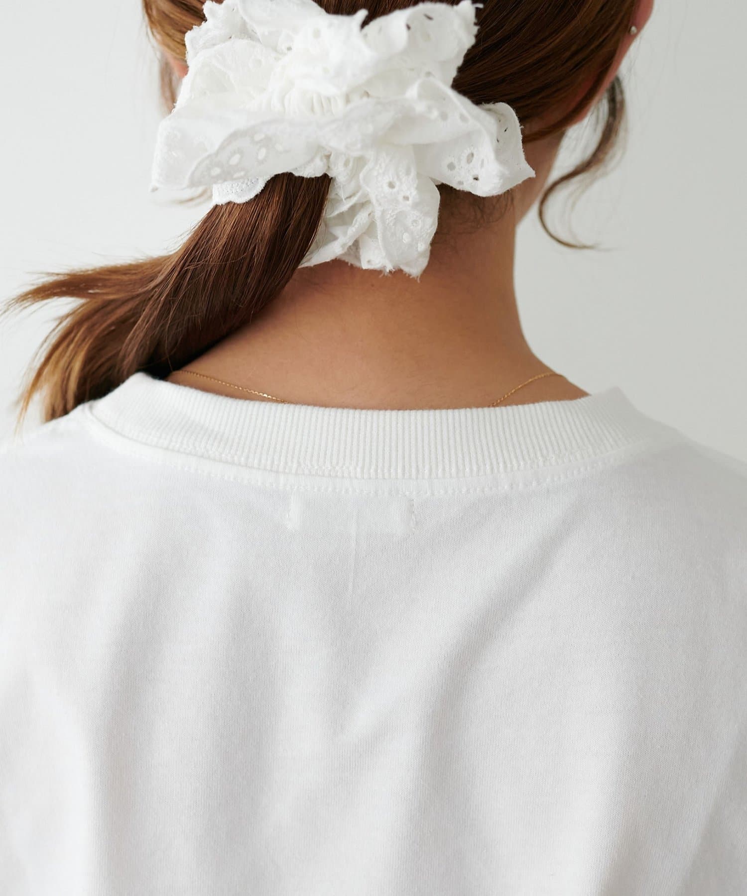 DISCOAT(ディスコート) 【WEB限定】線抜きハート刺繍コンパクト半袖Tシャツ