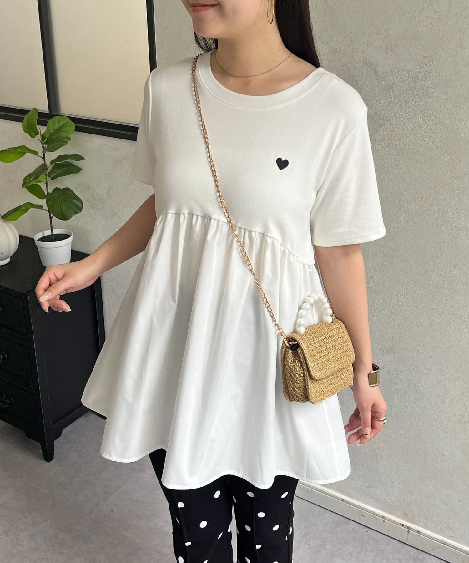 prose verse(プロズヴェール) ハート刺繍ペプラムTシャツ