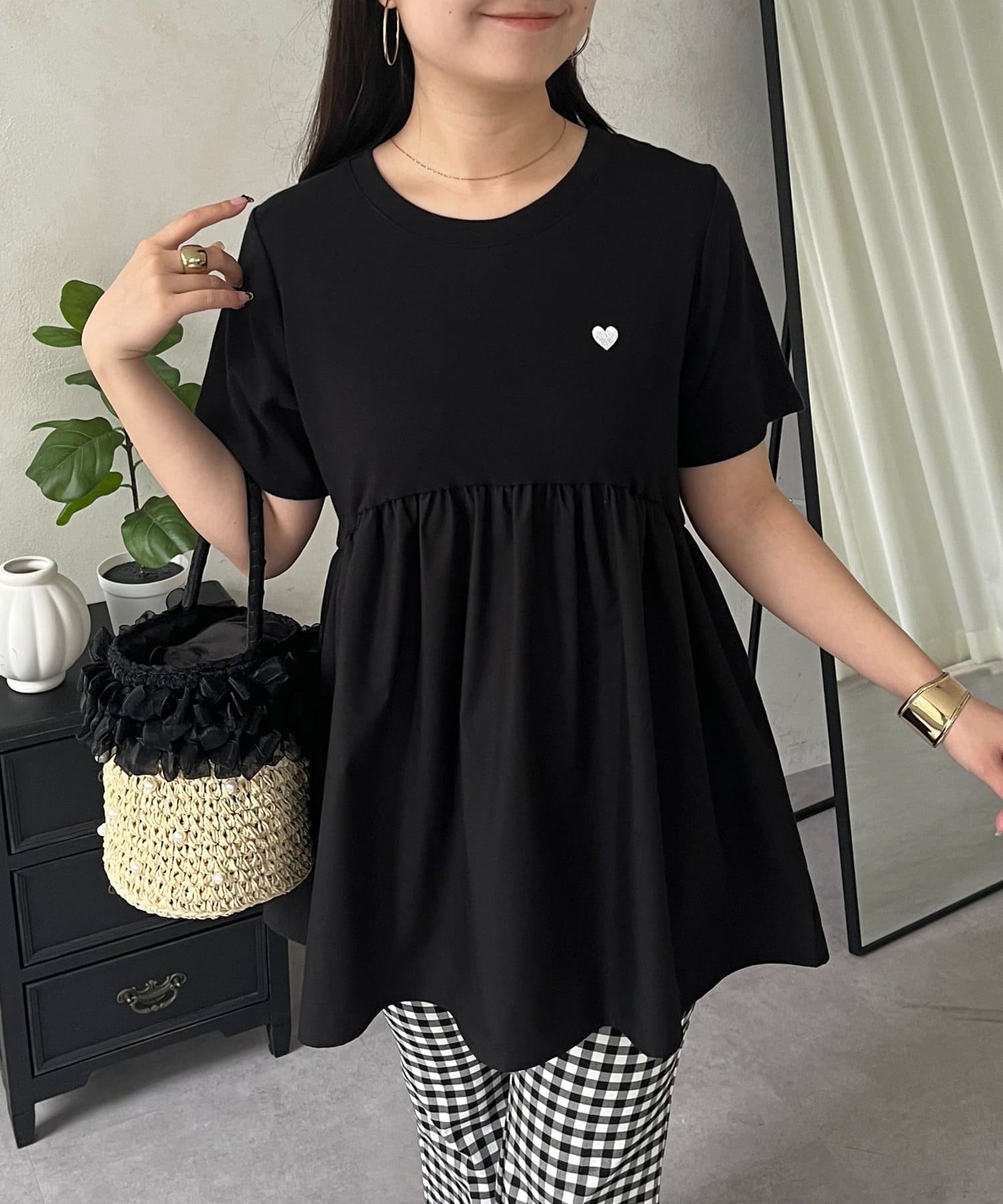 prose verse(プロズヴェール) ハート刺繍ペプラムTシャツ